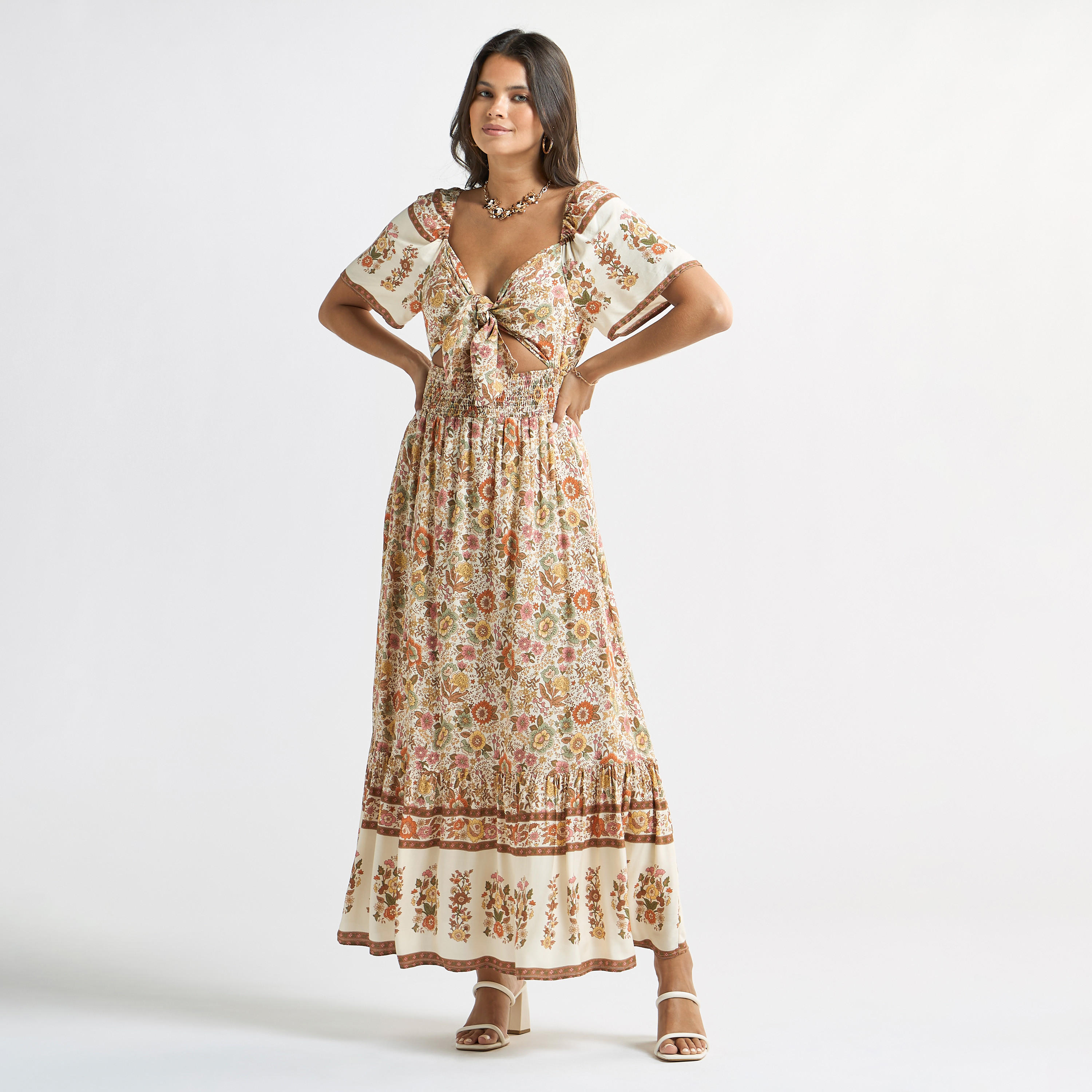 فستان فيسكوز متعدد الطبقات بطبعات زهرية وتفاصيل مفرغة وأربطة-women-clothing-dresses-image-2