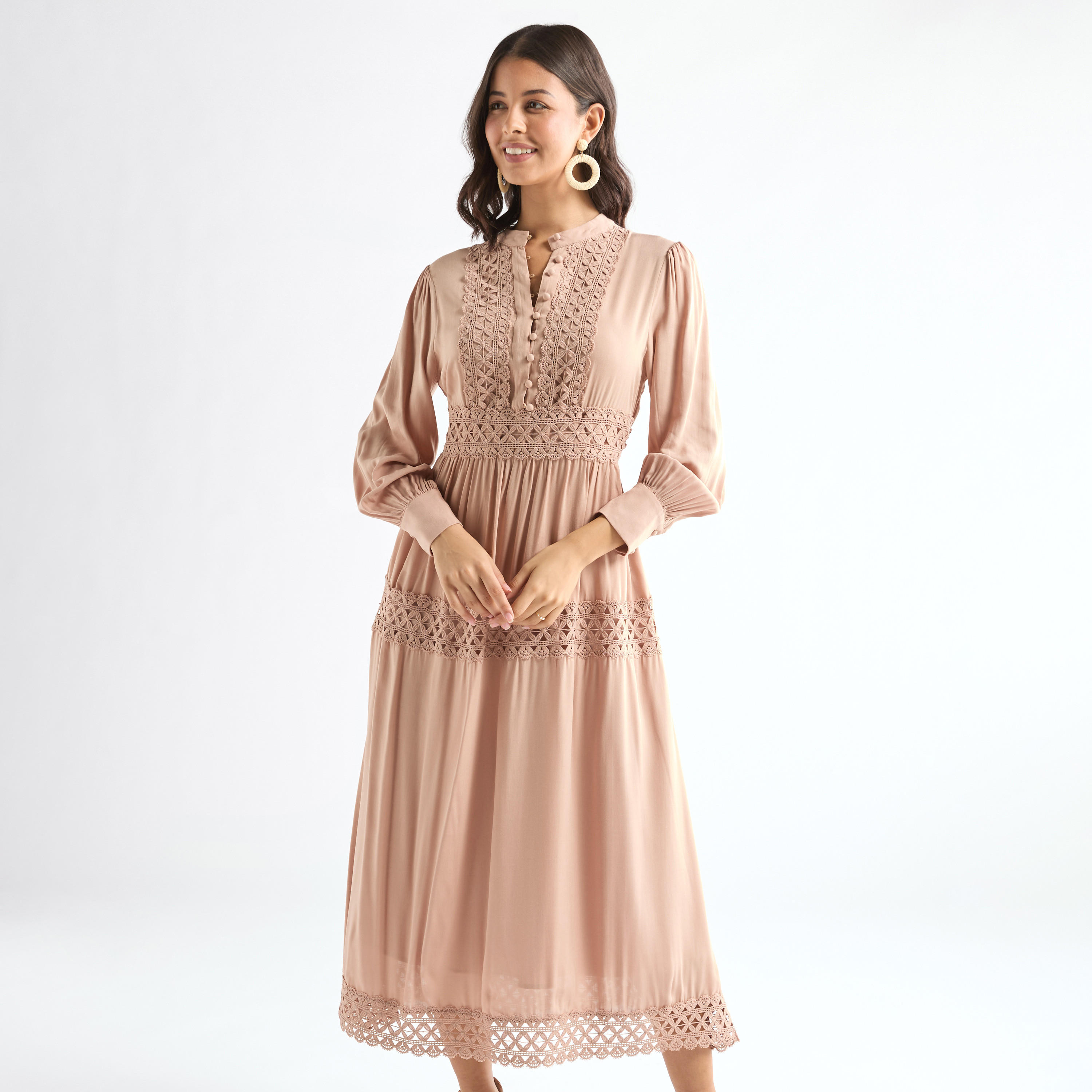 فستان فيسكوز بياقة ماندارين وأكمام طويلة وتفاصيل دانتيل-women-clothing-dresses-image-1