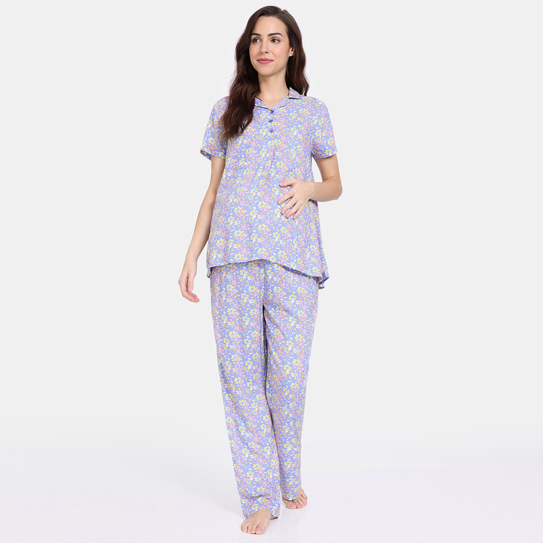 طقم للحوامل بنطلون بيجاما وتيشيرت بطبعات زهرية من زيفامي-women-clothing-maternity-nightwear-image-1