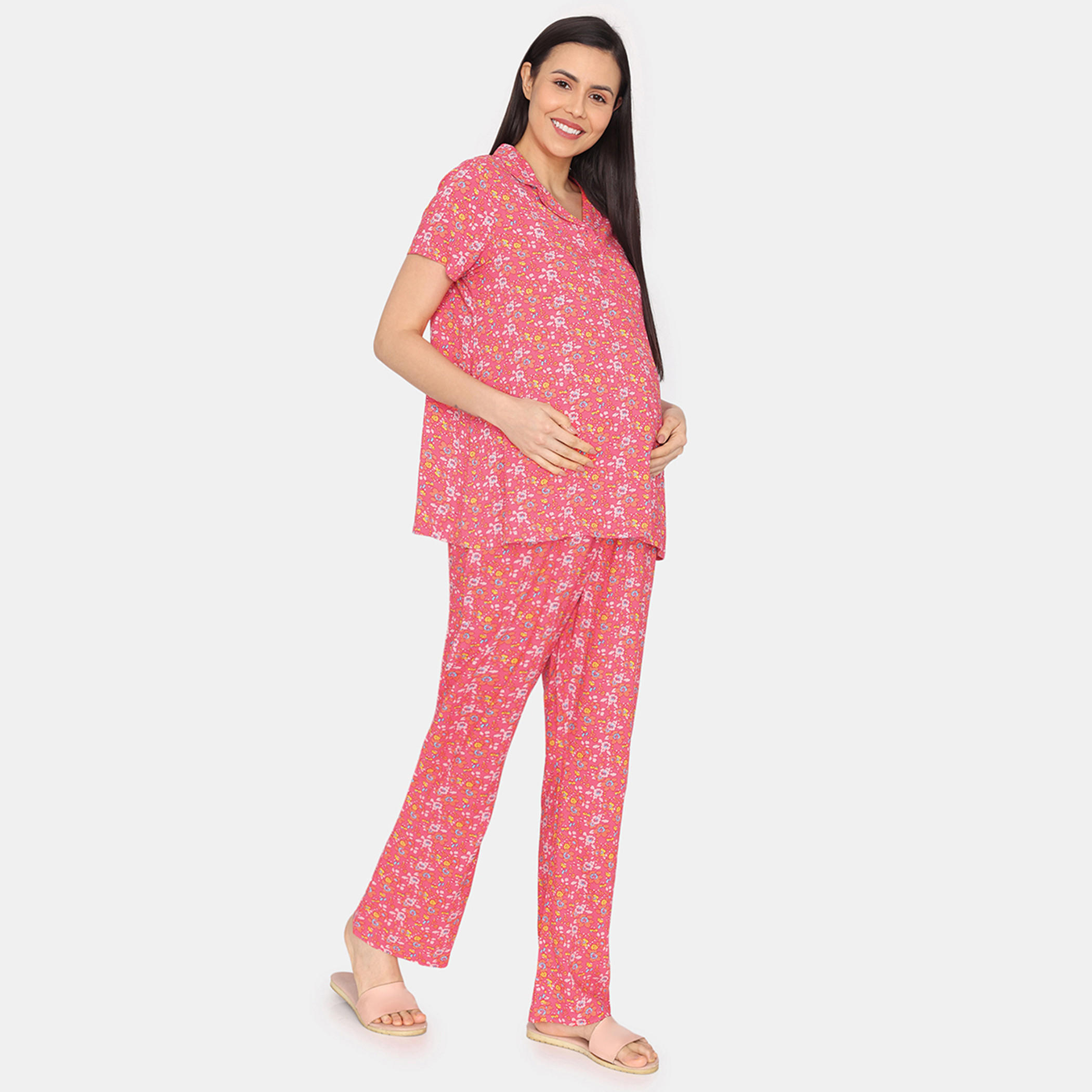 طقم للحوامل بنطلون بيجاما وتيشيرت بطبعات زهرية من زيفامي-women-clothing-maternity-nightwear-image-10