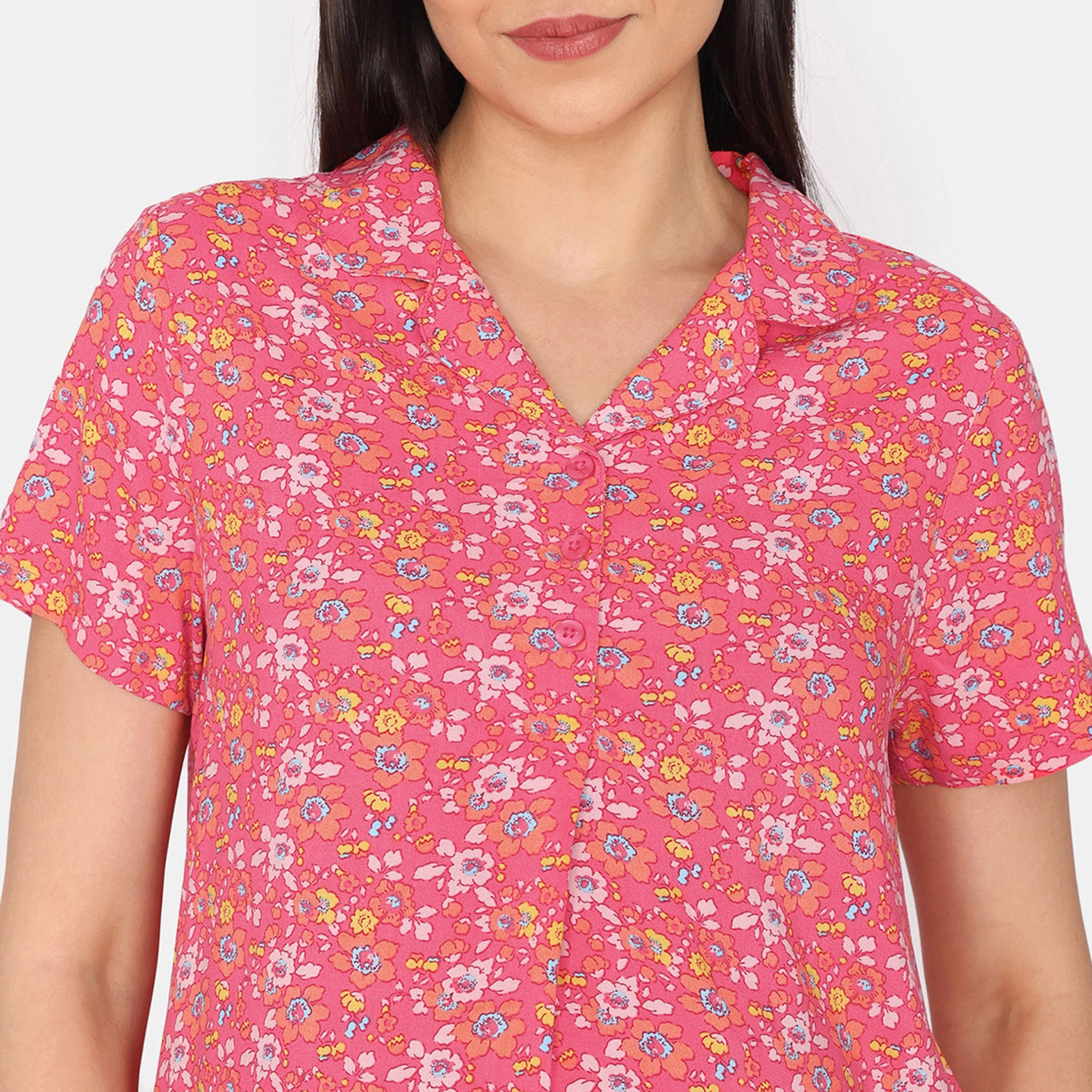 طقم للحوامل بنطلون بيجاما وتيشيرت بطبعات زهرية من زيفامي-women-clothing-maternity-nightwear-image-11