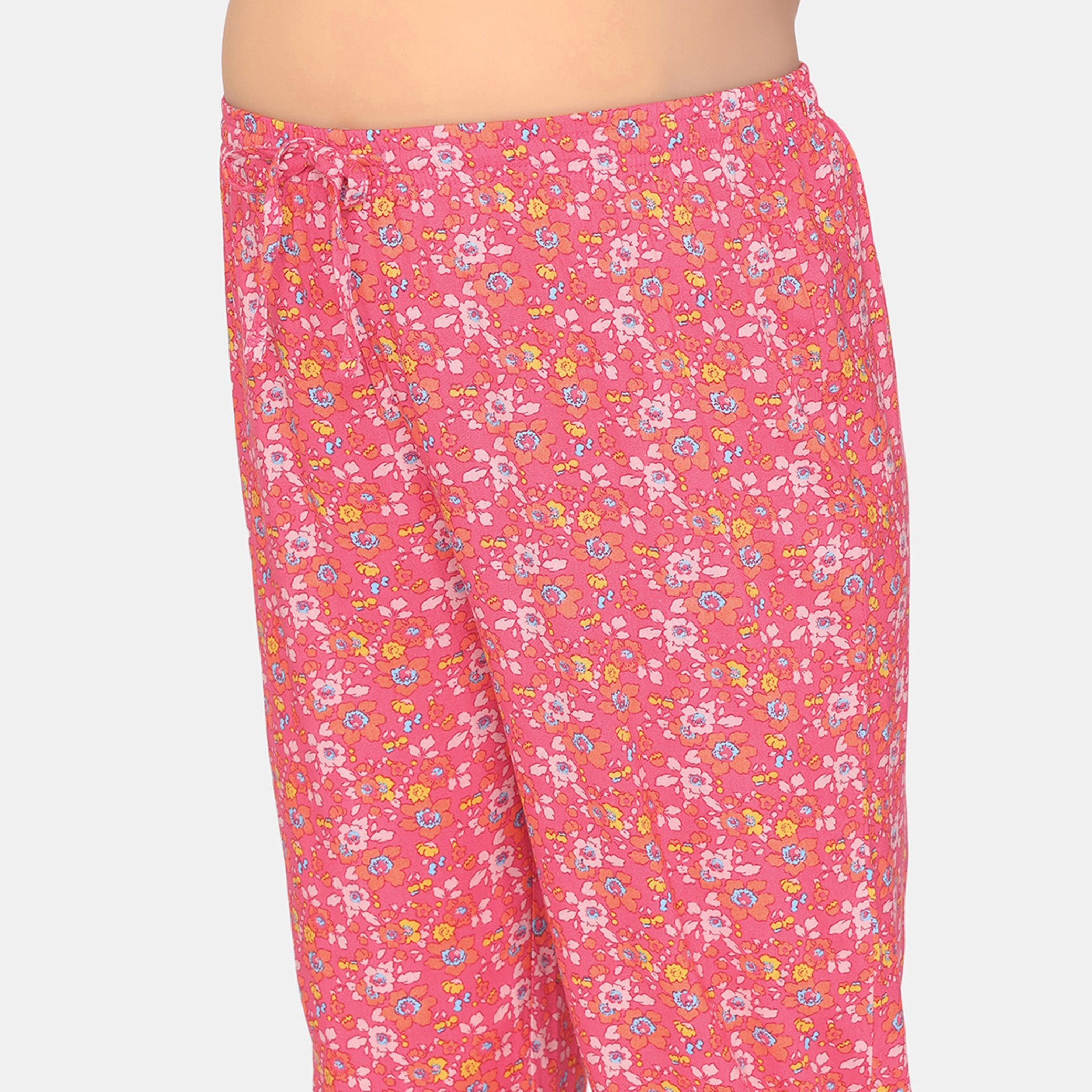طقم للحوامل بنطلون بيجاما وتيشيرت بطبعات زهرية من زيفامي-women-clothing-maternity-nightwear-image-12