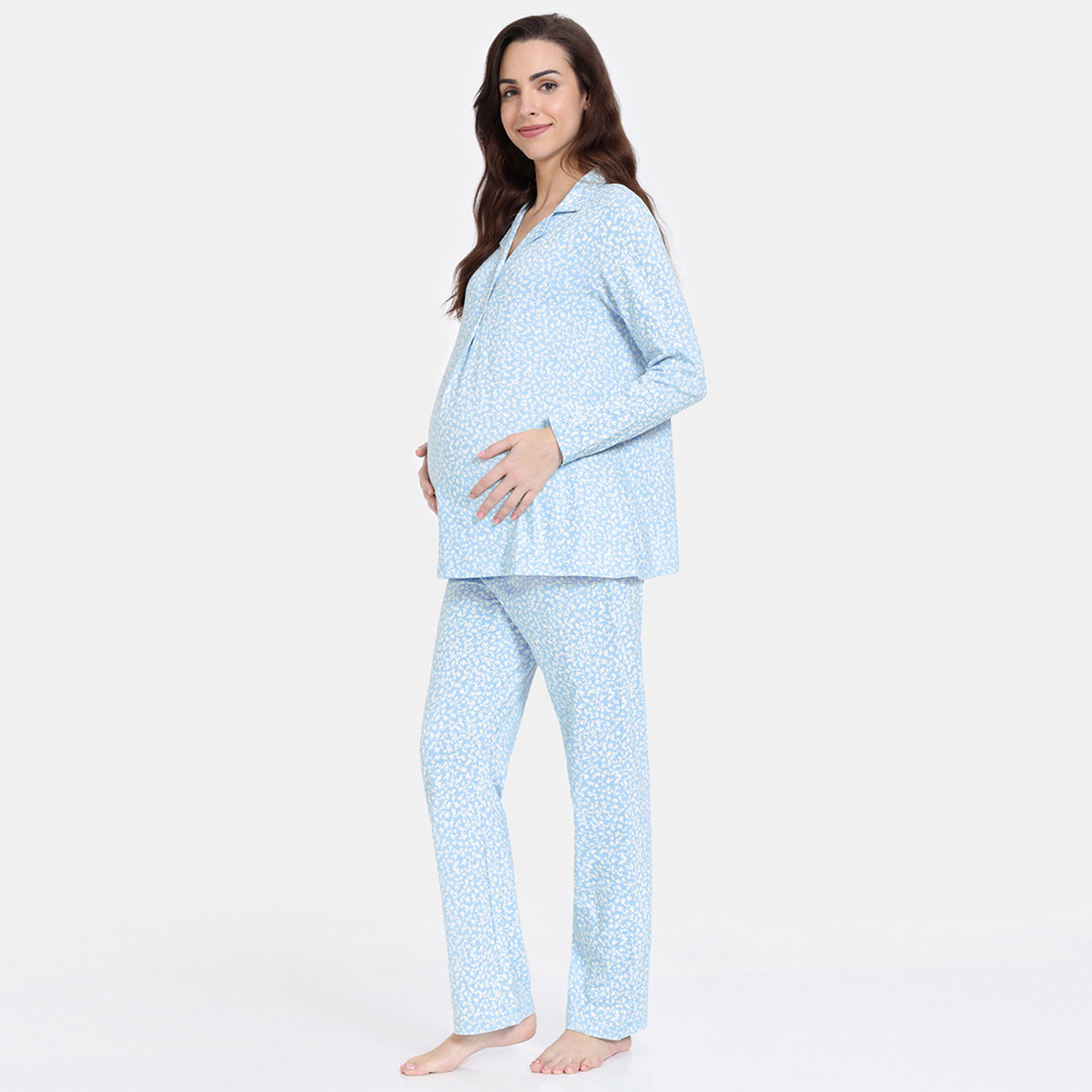 طقم للحوامل بنطلون بيجاما وقميص بطبعات من زيفامي-women-clothing-maternity-nightwear-image-2