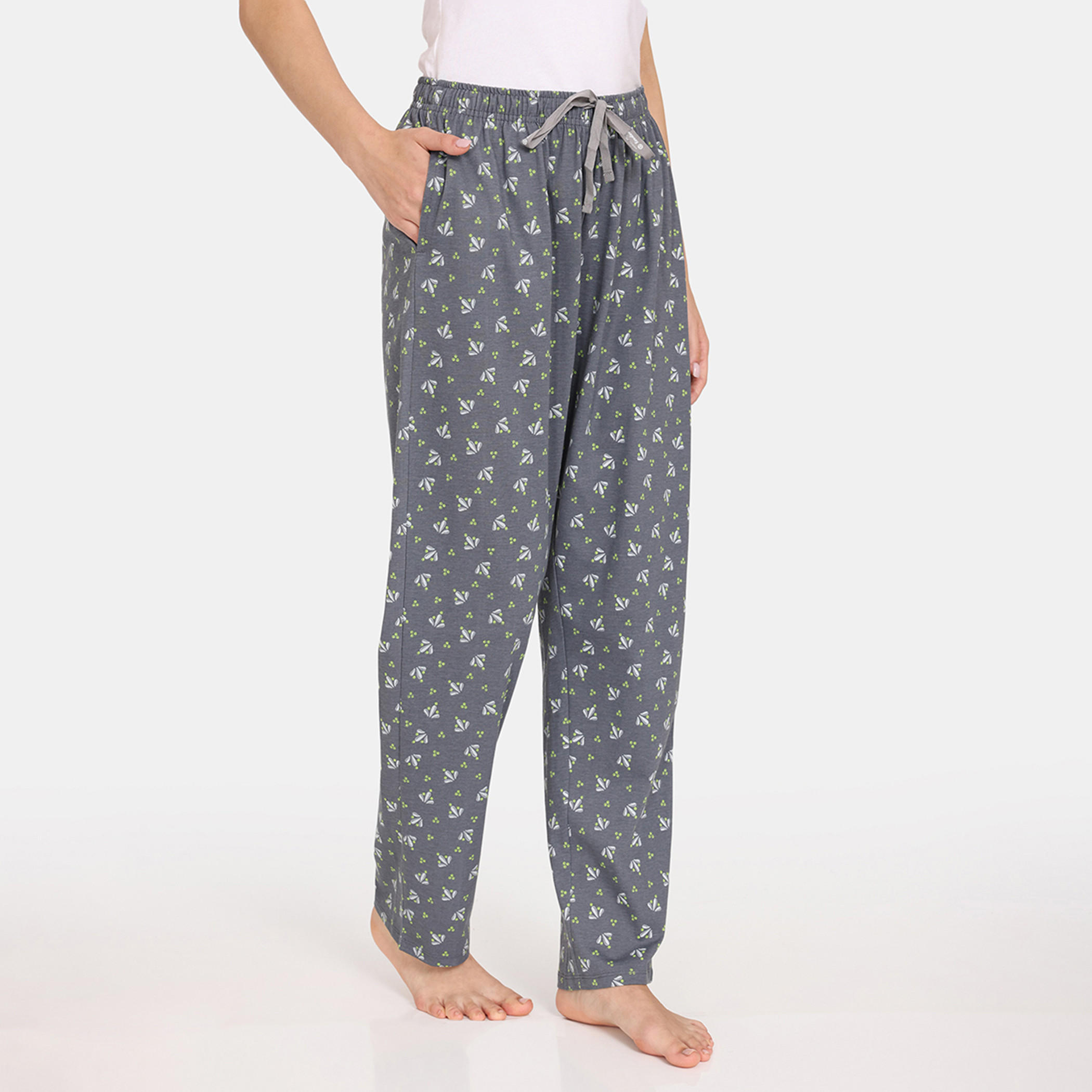 بنطلونات بيجاما برباط إغلاق وطبعات من زيفامي - طقم من قطعتن-women-clothing-nightwear-pyjamas-bottoms-image-10