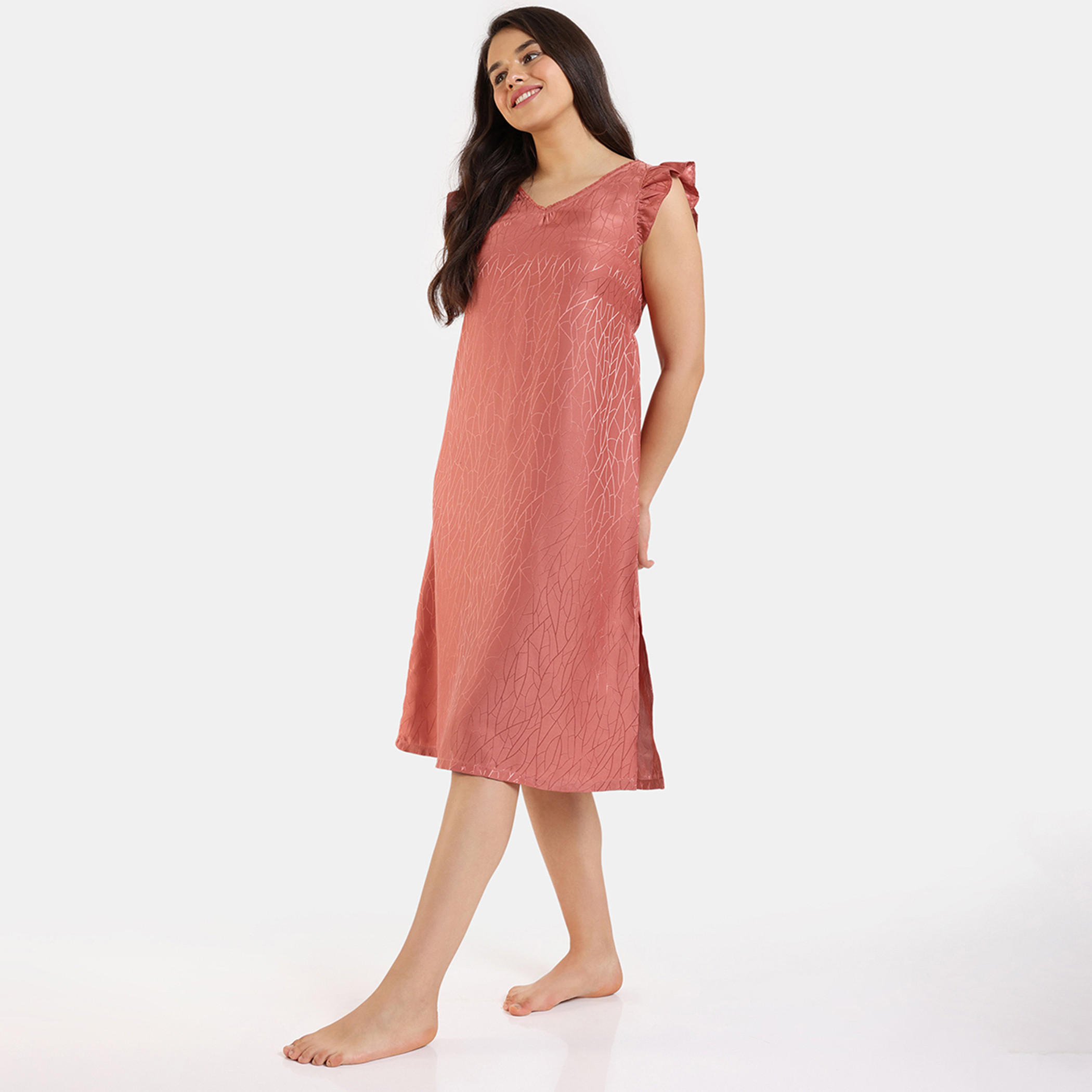 قميص نوم بلا أكمام بأربطة وتفاصيل فتحة وطبعات من زيفامي-women-clothing-nightwear-nighties-image-2