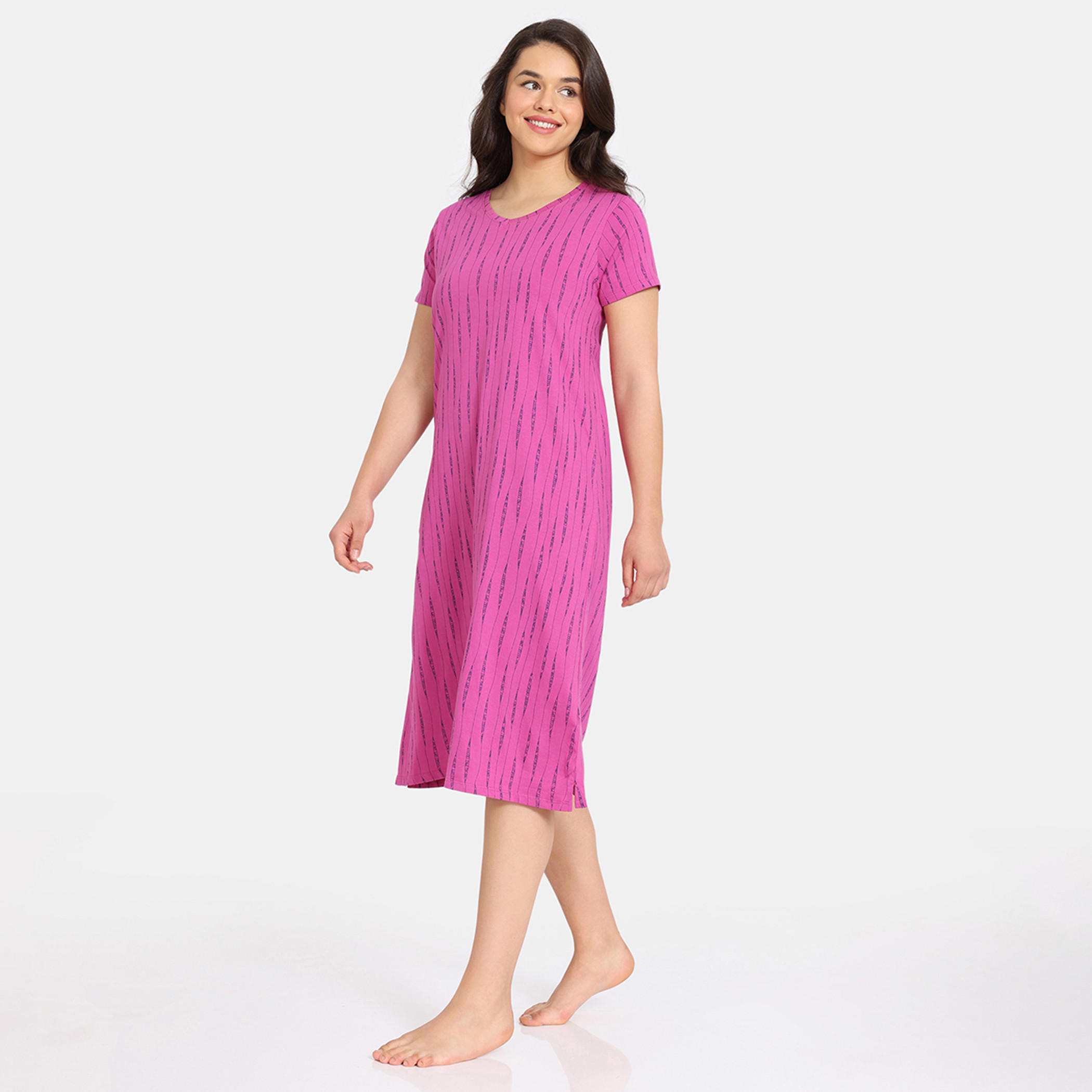 قميص نوم بياقة V وأكمام قصيرة وطبعات من زيفامي-women-clothing-nightwear-nighties-image-2