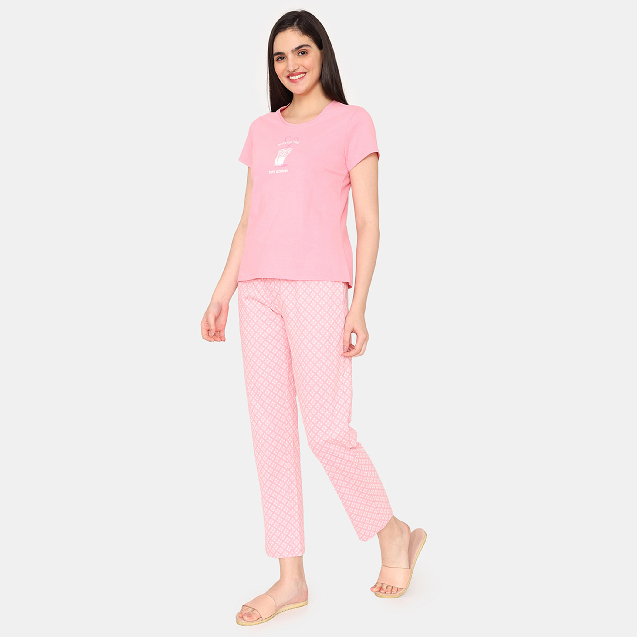 طقم بنطلون بيجاما وتيشيرت بطبعات من زيفامي-women-clothing-nightwear-pyjamas-longsets-image-2