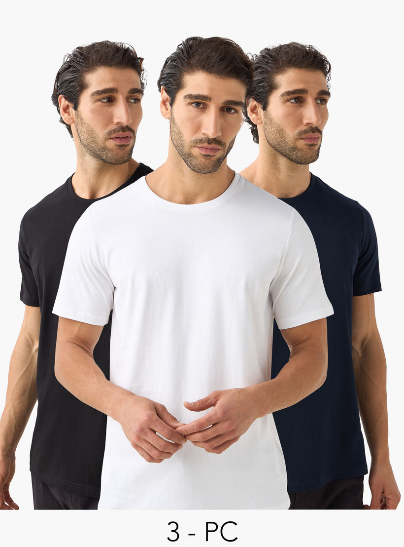 طقم تيشيرت من 3 قطع بقصّة عادية وياقة ضيّقة وأكمام قصيرة-men-clothing-tshirtsandpolos-tshirts-image-1