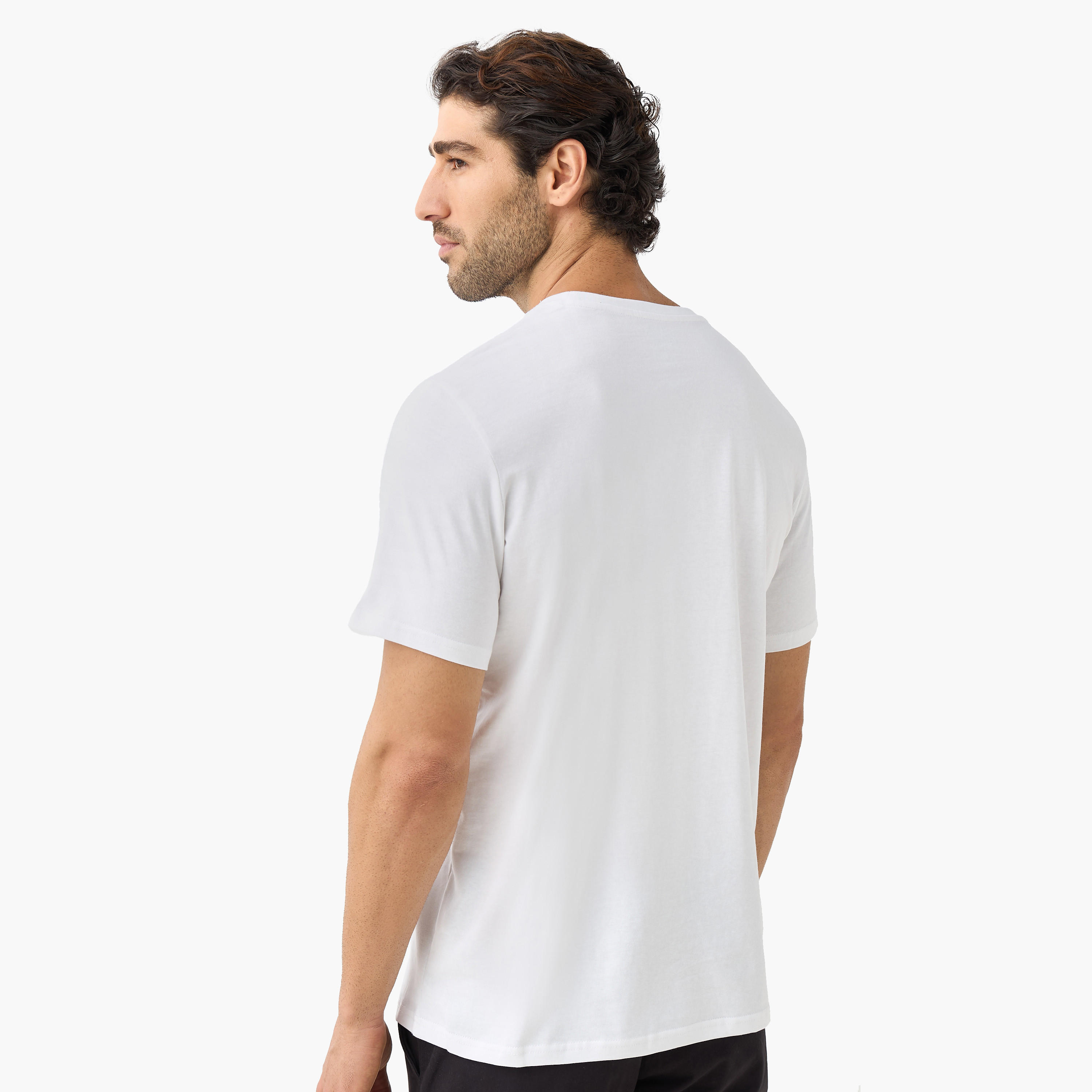 طقم تيشيرت من 3 قطع بقصّة عادية وياقة ضيّقة وأكمام قصيرة-men-clothing-tshirtsandpolos-tshirts-image-3
