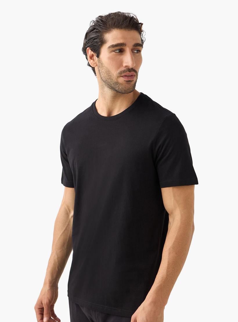 طقم تيشيرت من 3 قطع بقصّة عادية وياقة ضيّقة وأكمام قصيرة-men-clothing-tshirtsandpolos-tshirts-image-5