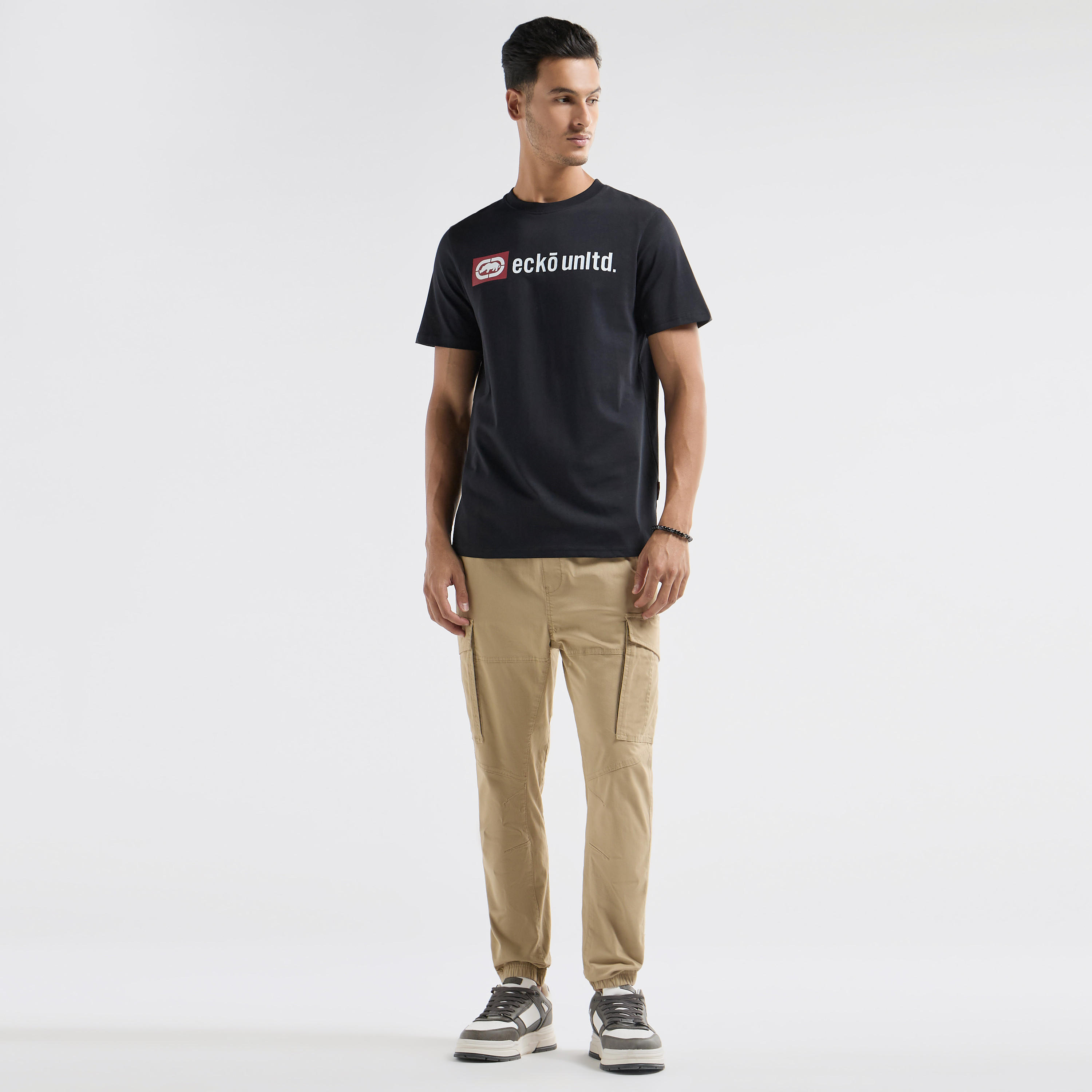 تيشيرت بأكمام قصيرة وياقة ضيقة وطبعات من إيكو أنليمتد-men-clothing-tshirtsandpolos-tshirts-image-3