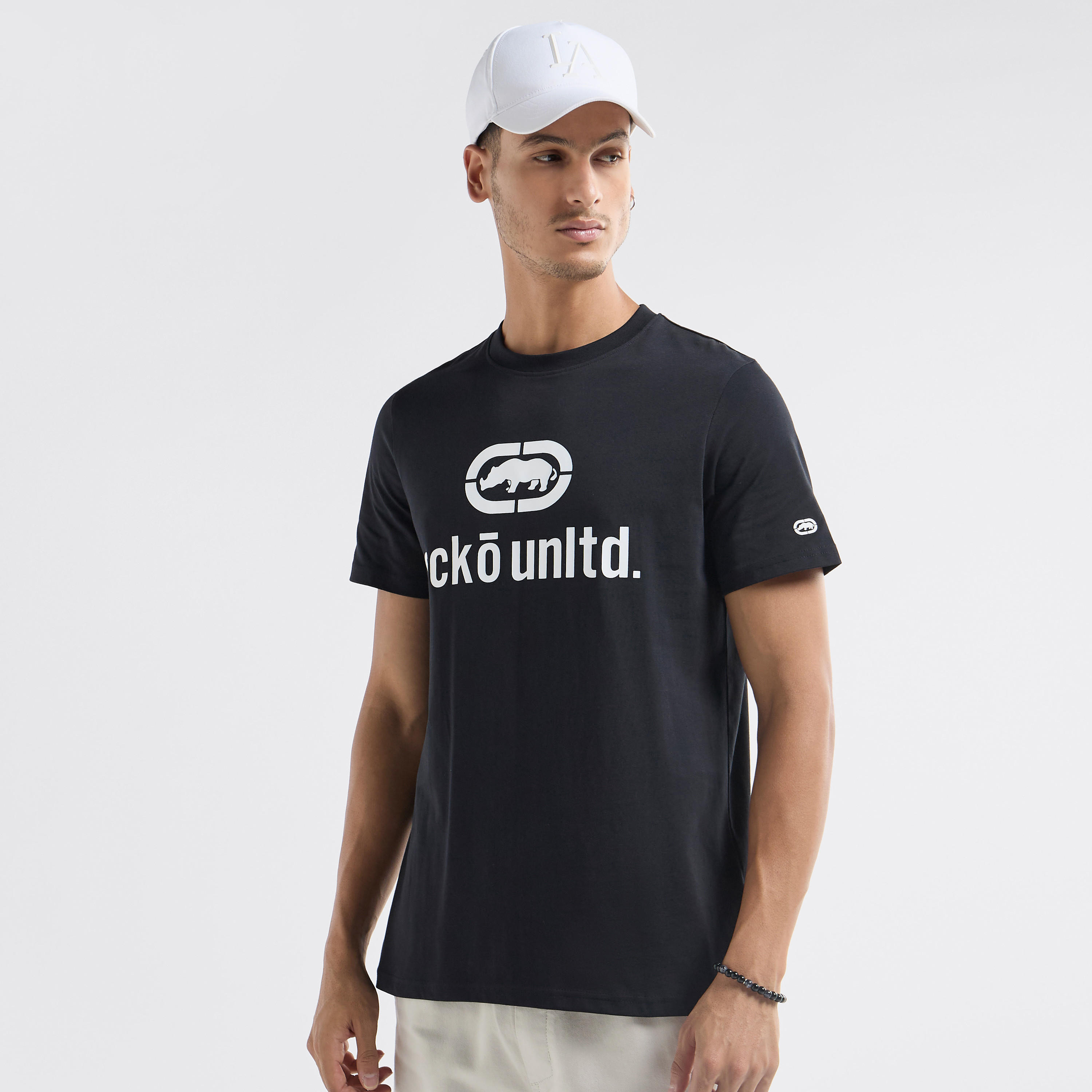 تيشيرت بأكمام قصيرة وياقة ضيقة وطبعات من إيكو أنليمتد-men-clothing-tshirtsandpolos-tshirts-image-1