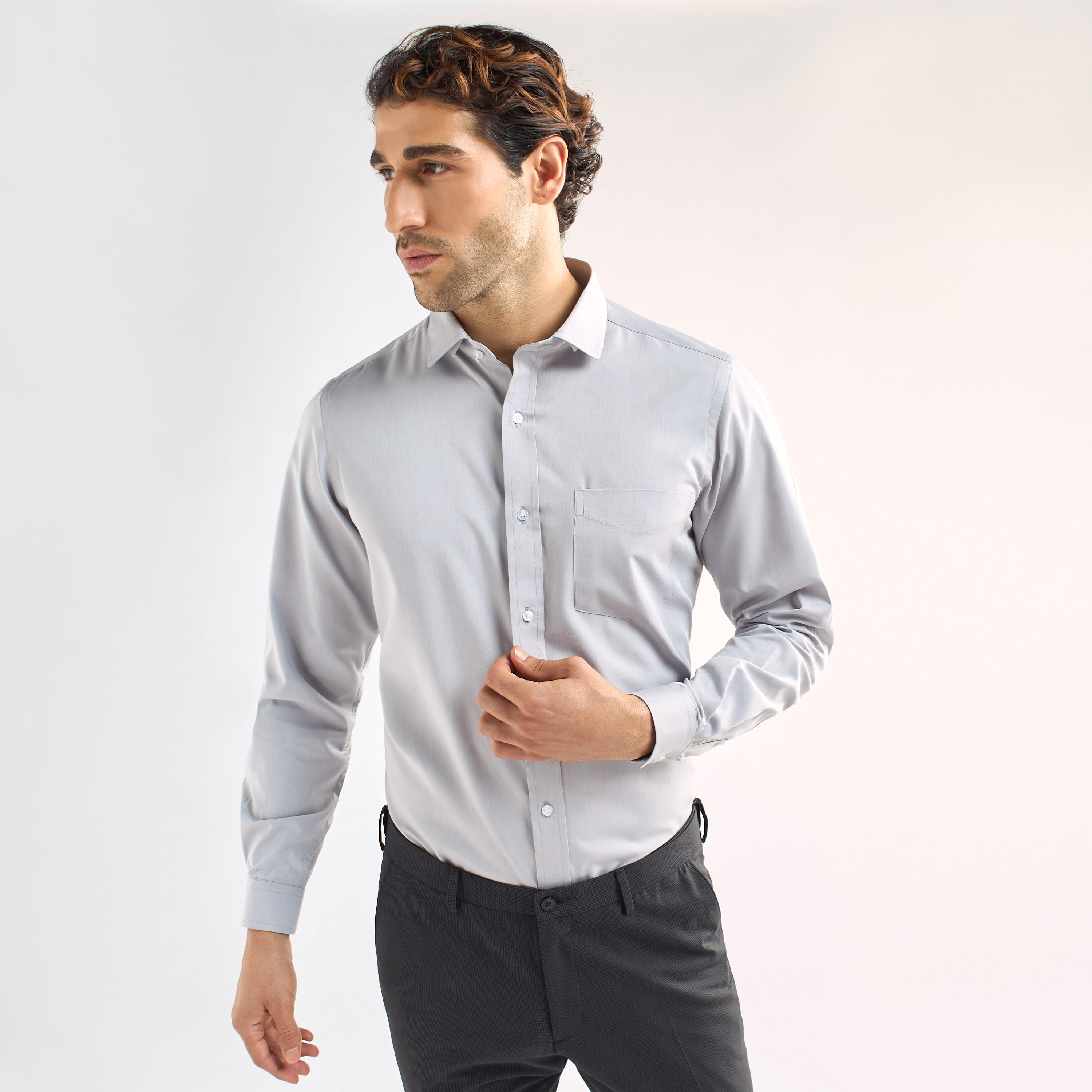 قميص بقصّة عادية وأكمام طويلة-men-clothing-shirts-image-1