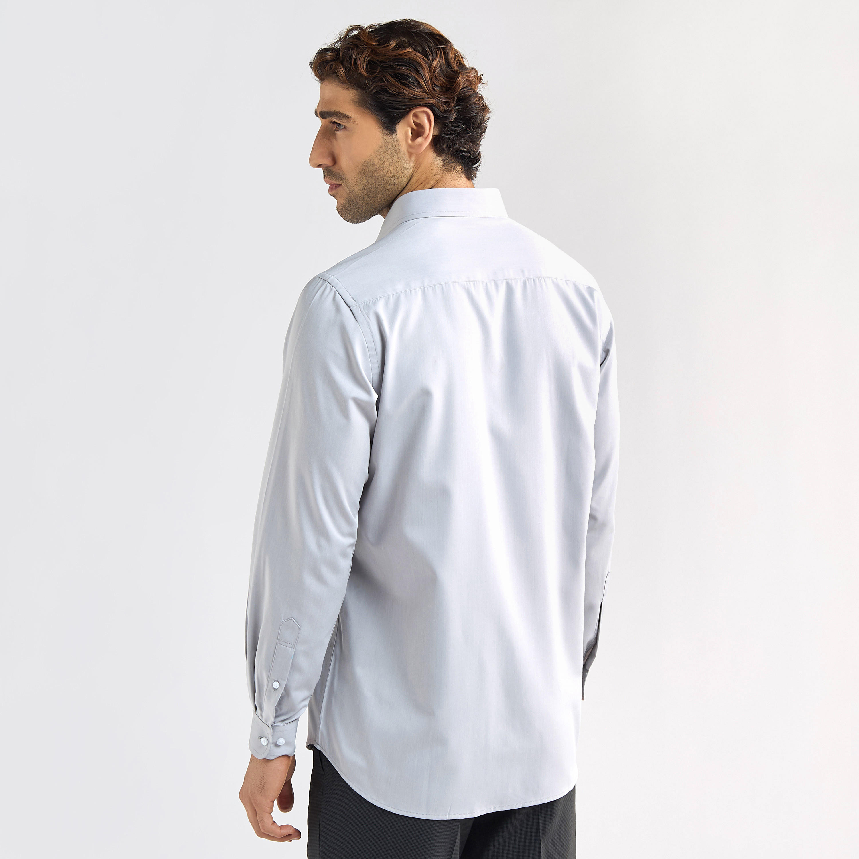 قميص بقصّة عادية وأكمام طويلة-men-clothing-shirts-image-3