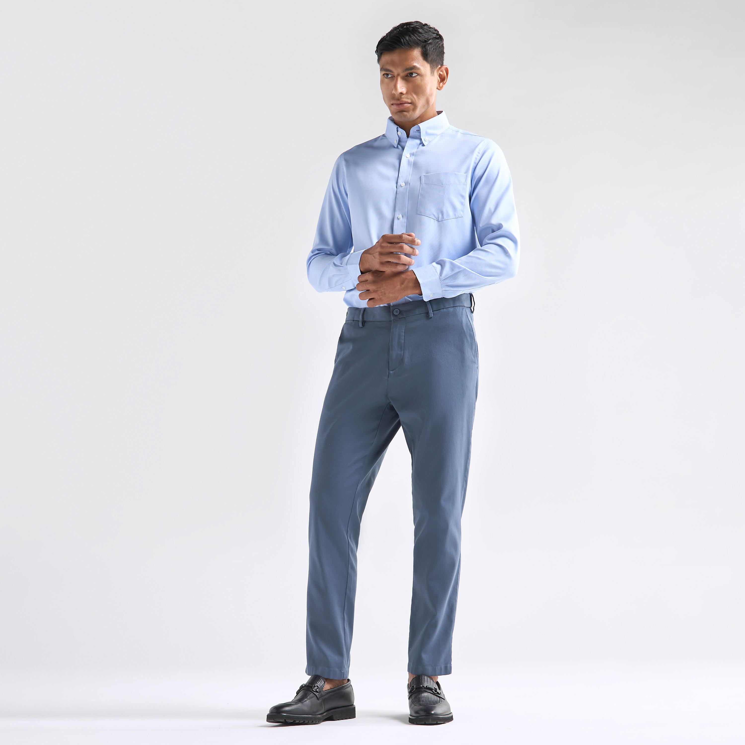 قميص بقصة عادية وأكمام طويلة وطبعات وجيب-men-clothing-shirts-image-2