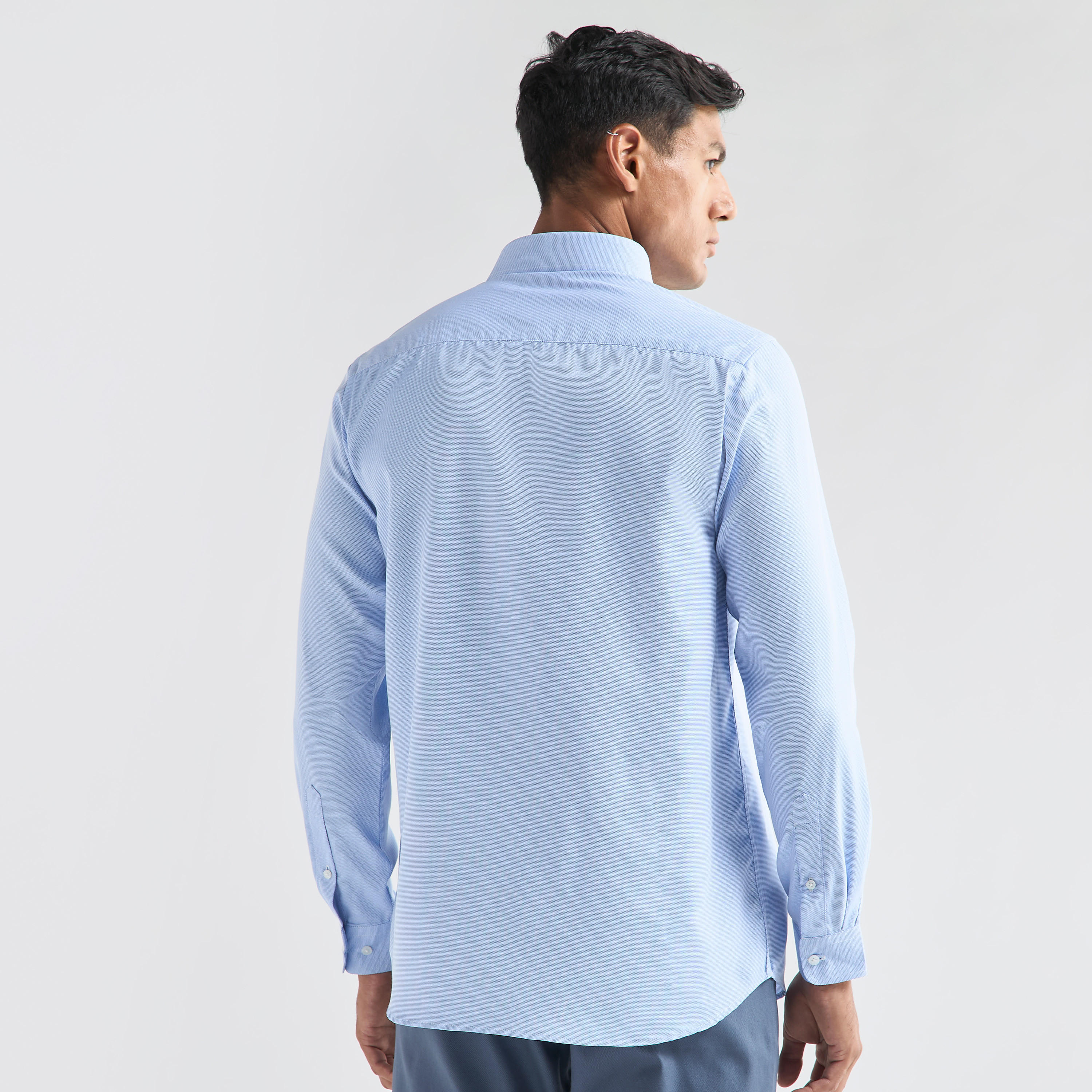 قميص بقصة عادية وأكمام طويلة وطبعات وجيب-men-clothing-shirts-image-3