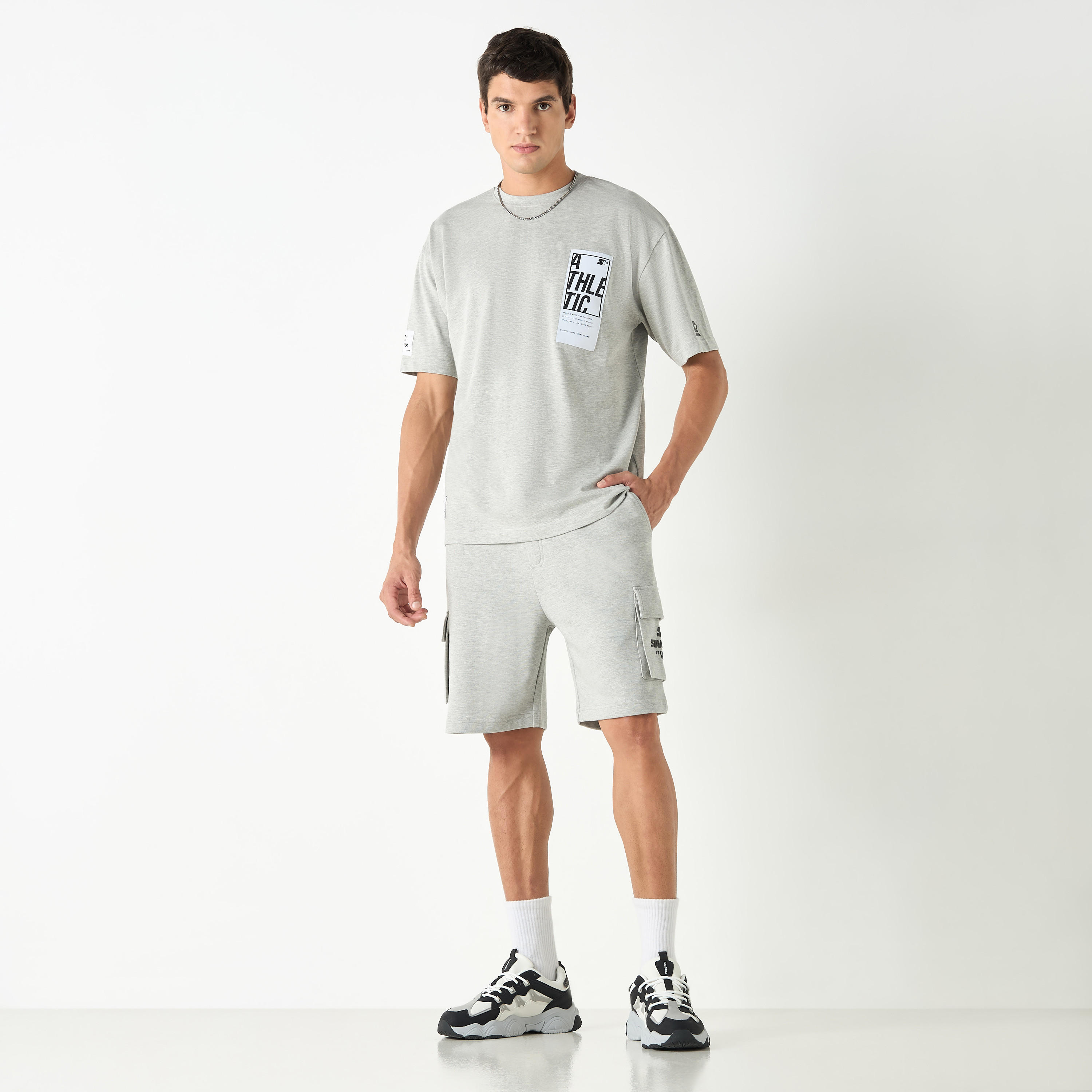 شورت بخصر مرن وجيوب وطبعات ستارتر-men-clothing-bottoms-shorts-image-2