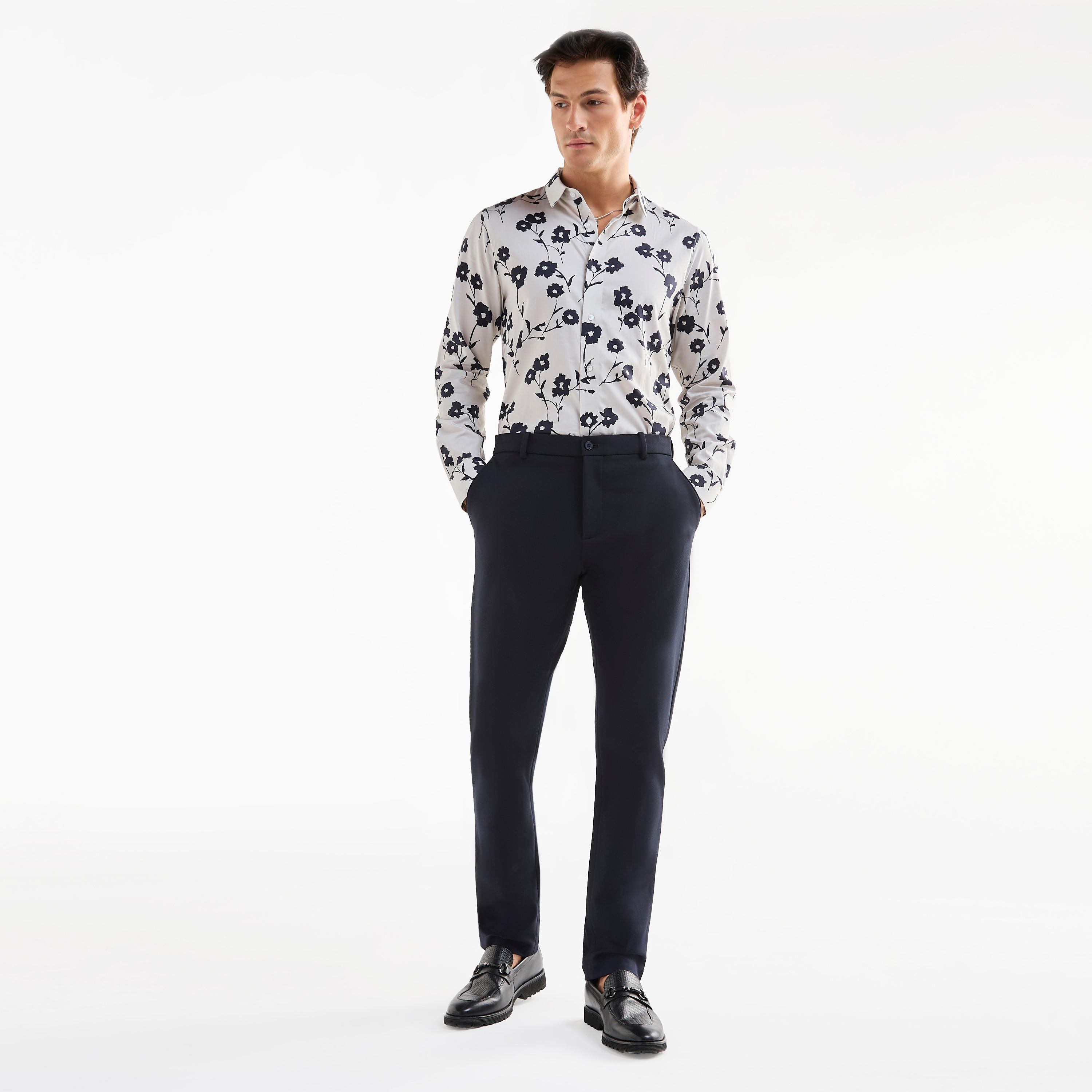 بنطلون بجيوب-men-clothing-bottoms-trousersandchinos-trousers-image-2