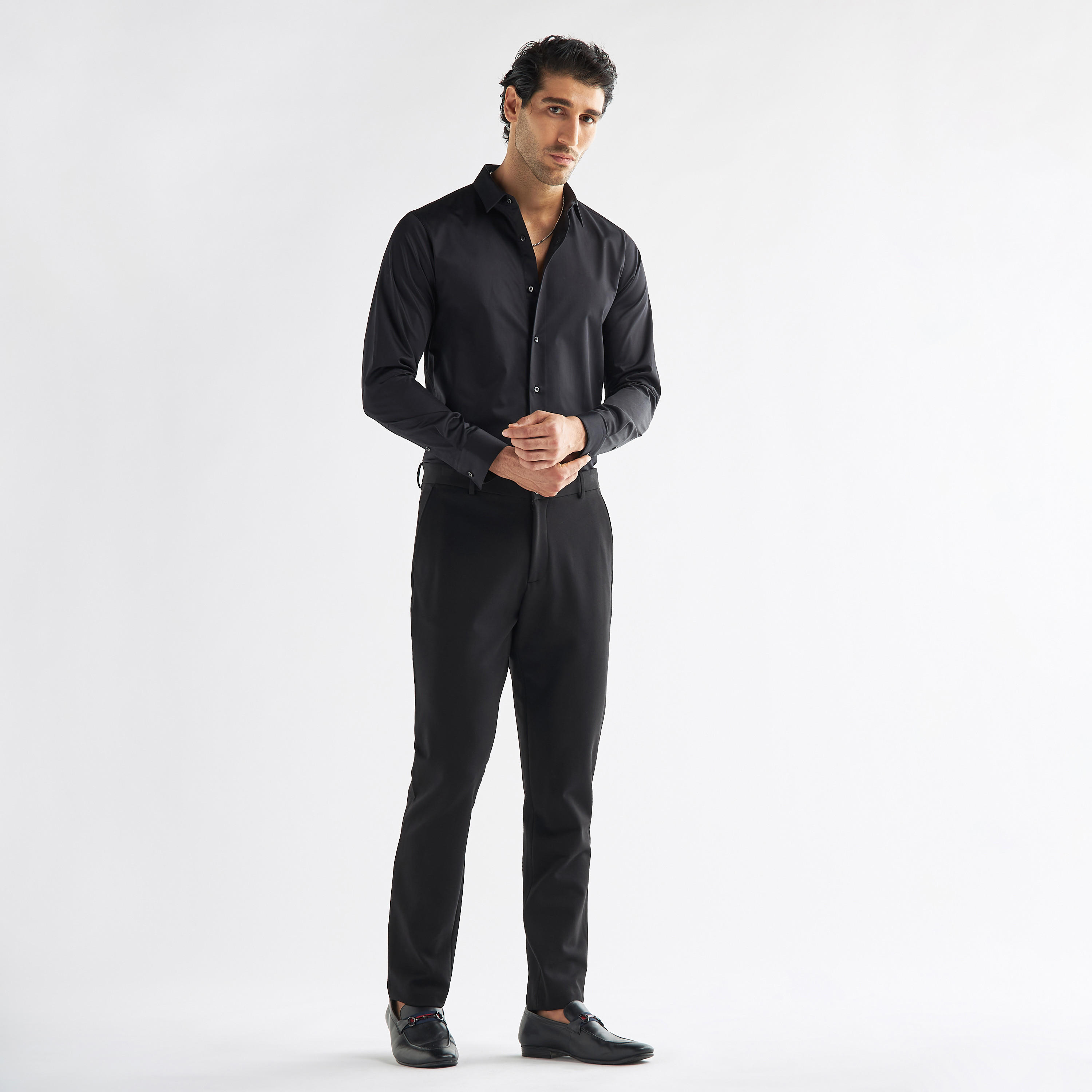 قميص بقصّة عادية وأكمام طويلة وأزرار إغلاق-men-clothing-shirts-image-2