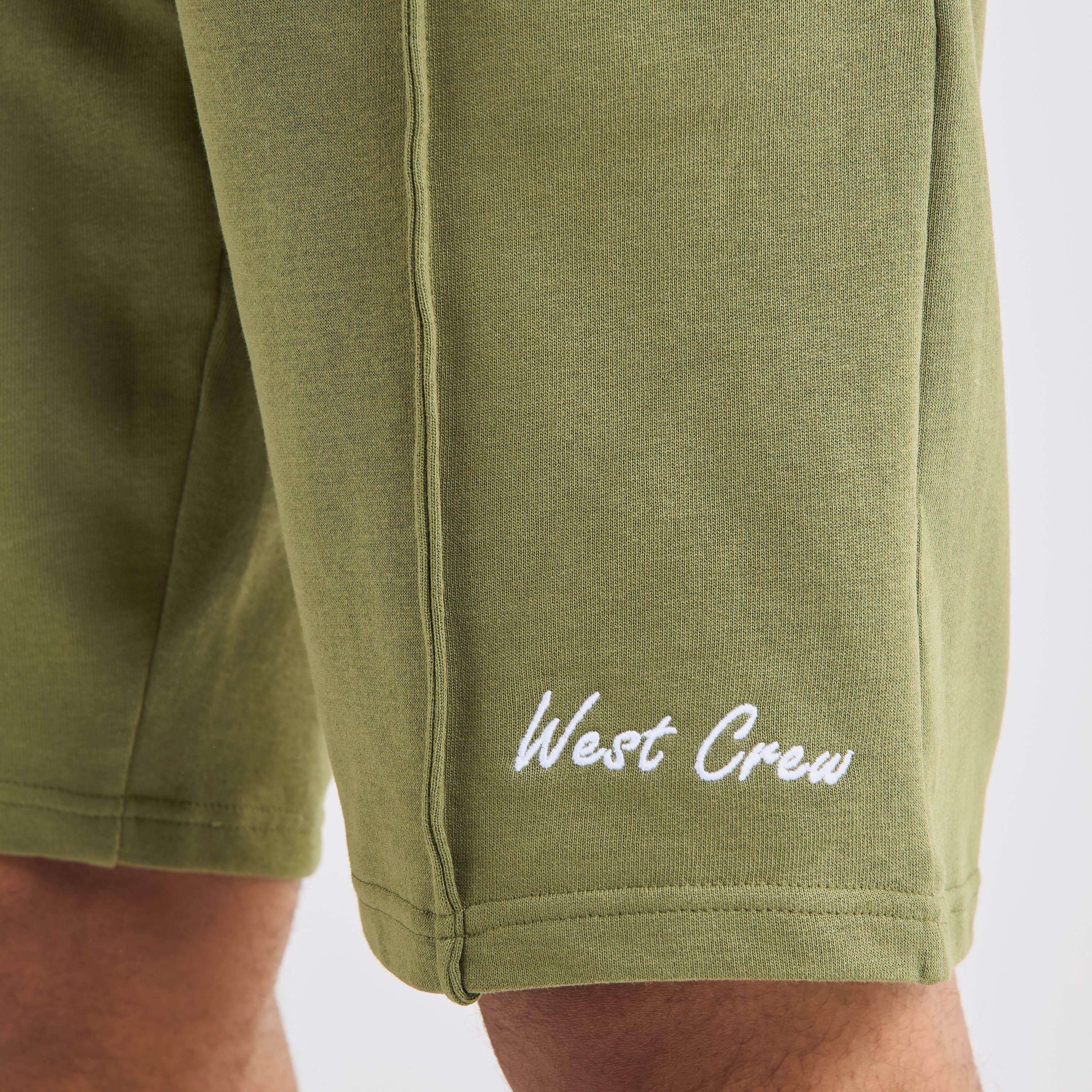 شورت مطرز بخصر مرن مع رباط إغلاق-men-clothing-bottoms-shorts-image-5