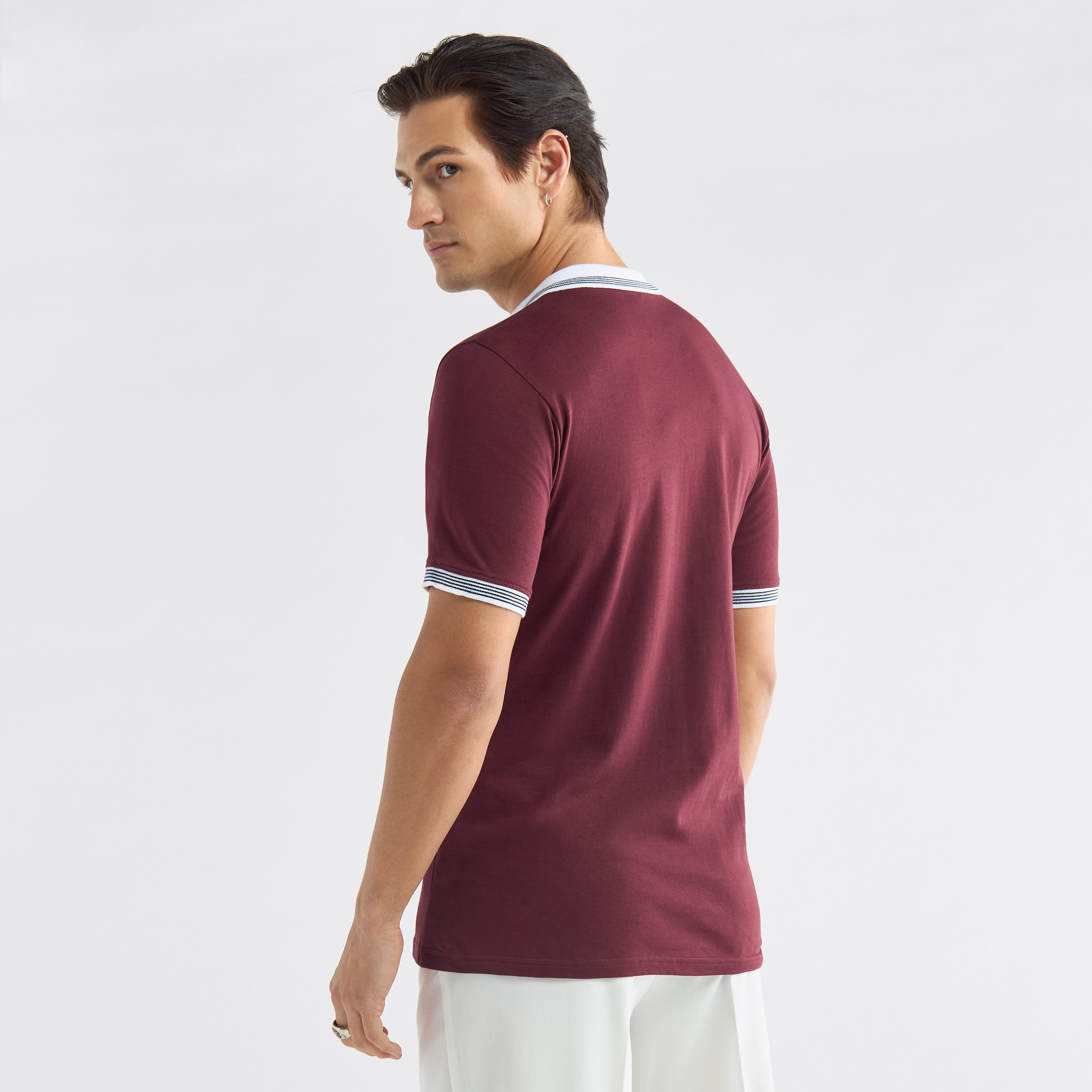 تيشيرت بولو بقوالب ملونة وأكمام قصيرة وأزرار إغلاق-men-clothing-tshirtsandpolos-polos-image-3