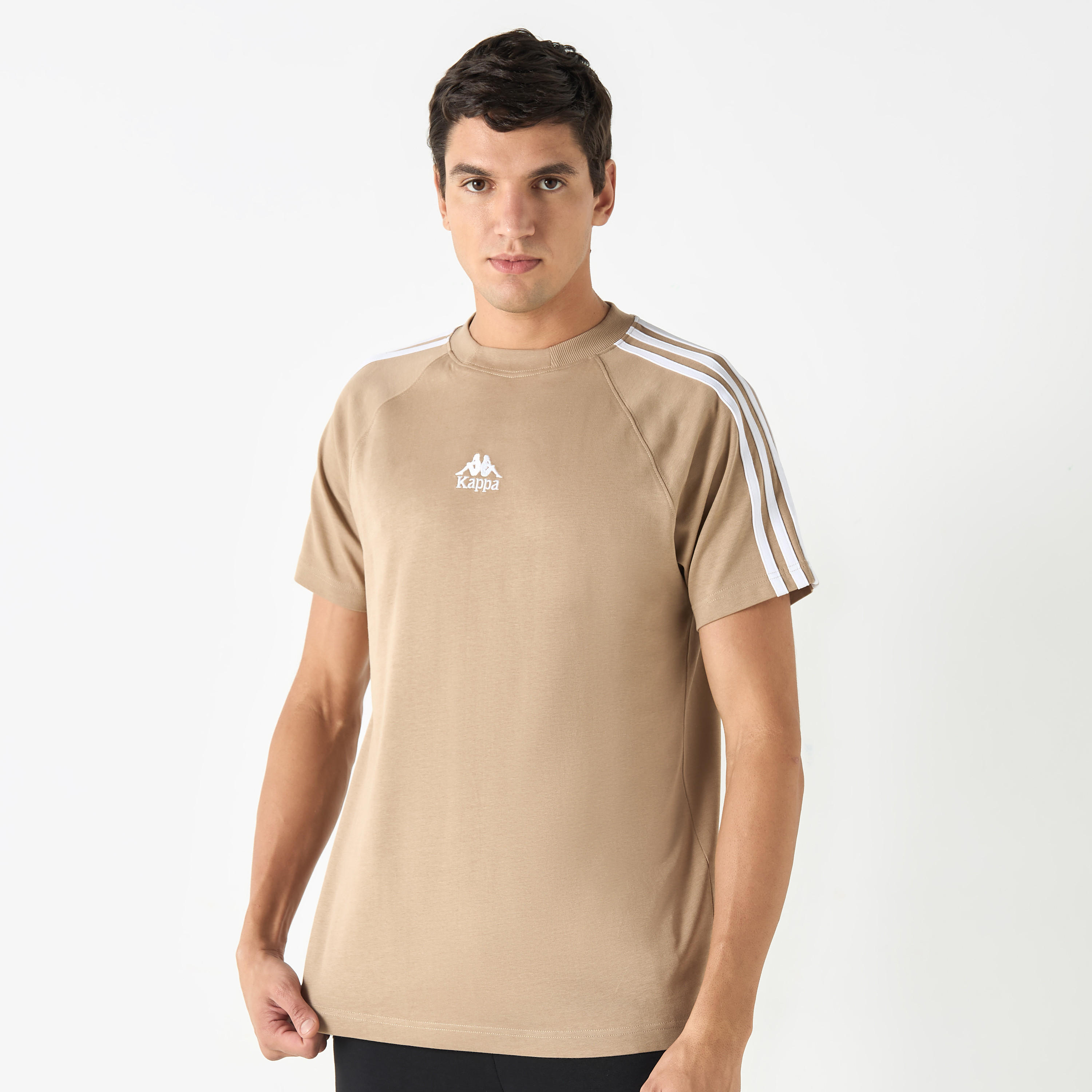 تيشيرت بأكمام قصيرة وشعار من كابا-men-clothing-sportswearandactivewear-tshirtsandpolos-image-1