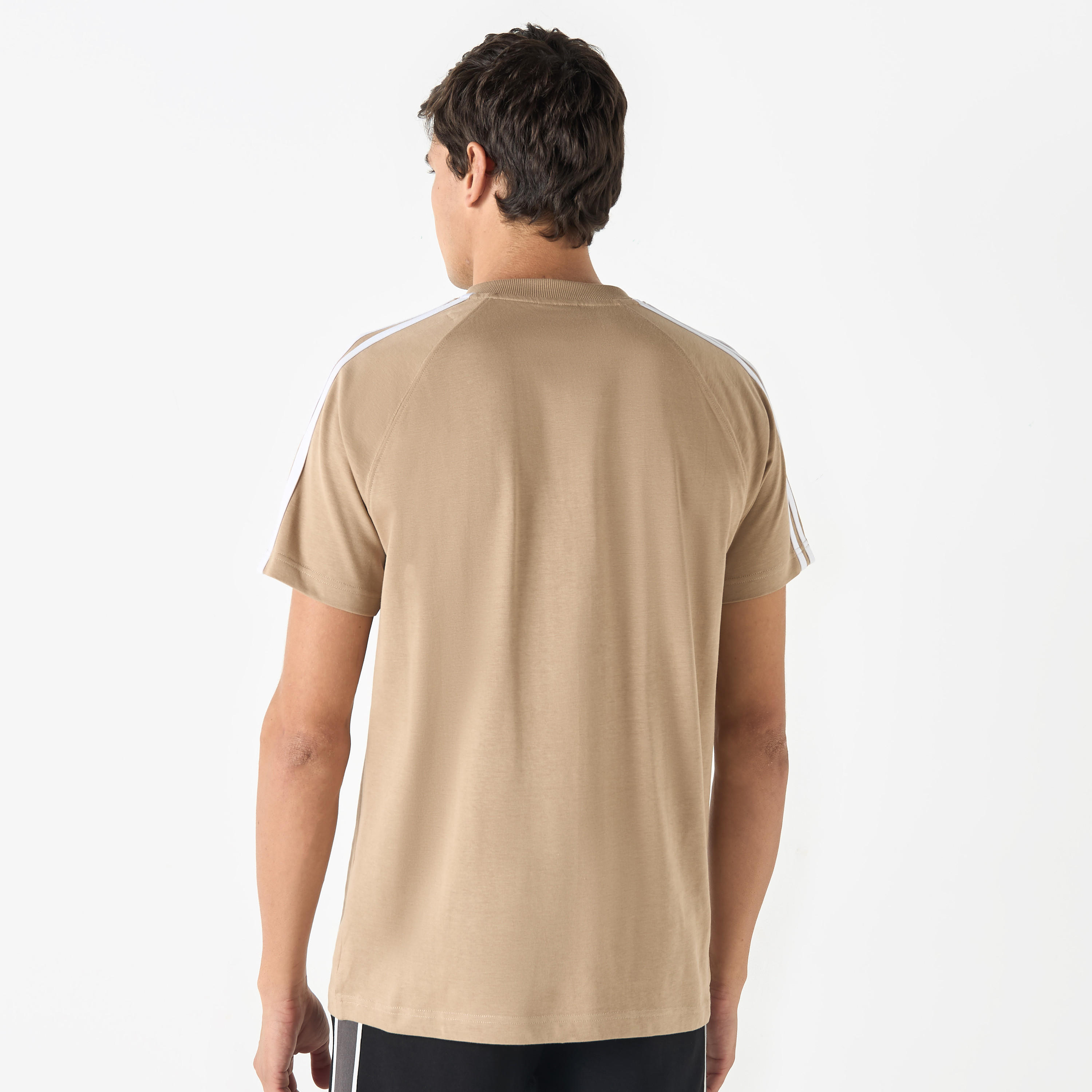 تيشيرت بأكمام قصيرة وشعار من كابا-men-clothing-sportswearandactivewear-tshirtsandpolos-image-3