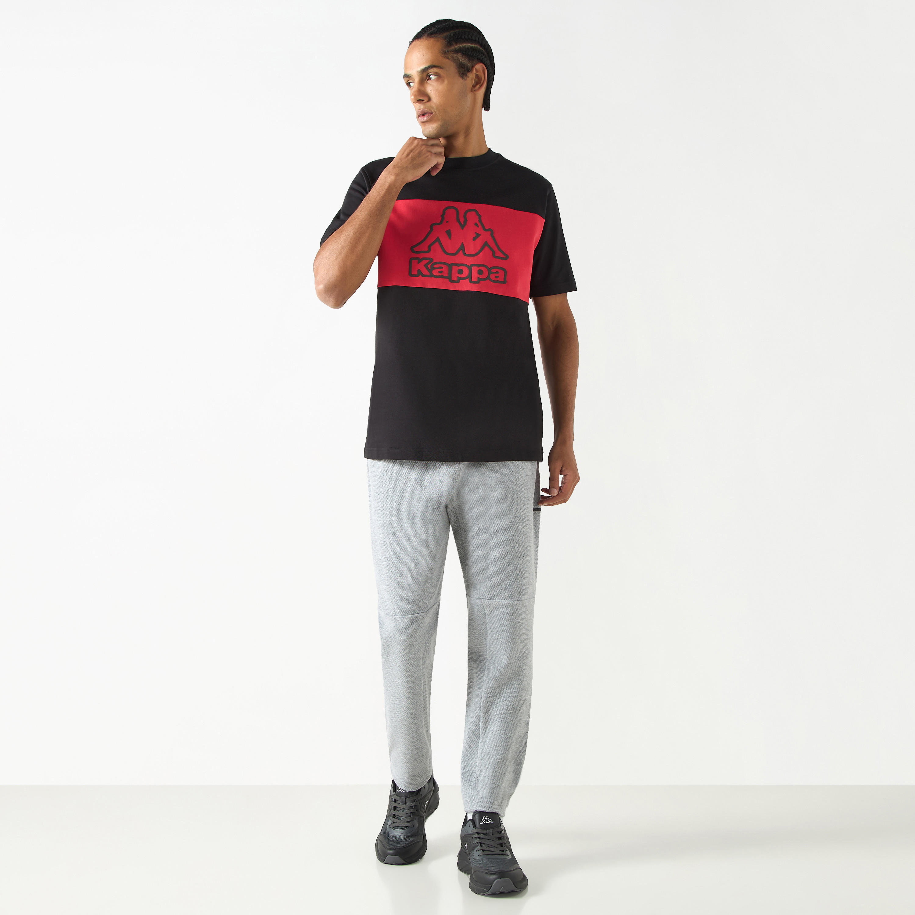 تيشيرت بأكمام قصيرة وطبعات شعار من كابا-men-clothing-sportswearandactivewear-tshirtsandpolos-image-2