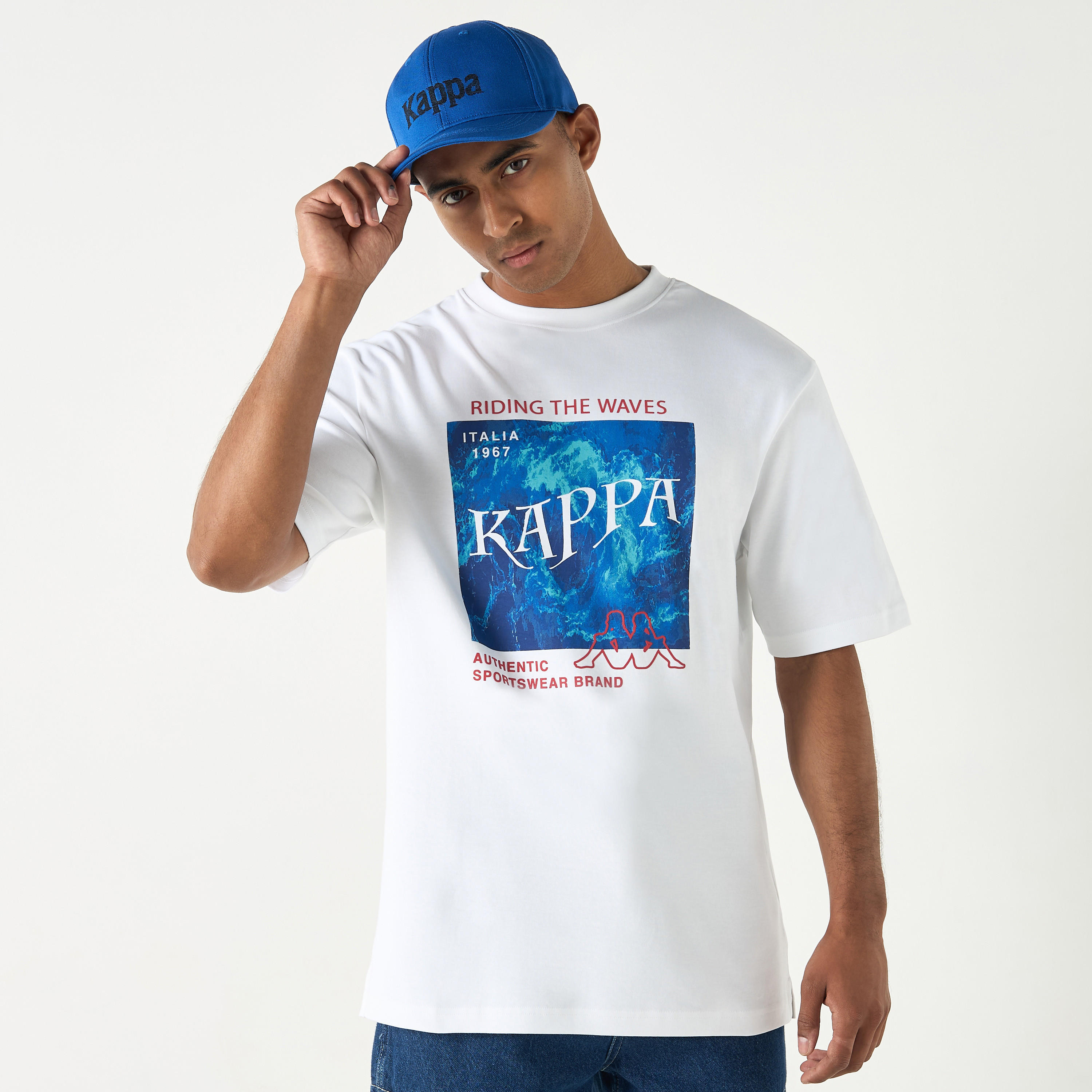 تيشيرت بأكمام قصيرة وطبعات جرافيك من كابا-men-clothing-tshirtsandpolos-tshirts-image-4
