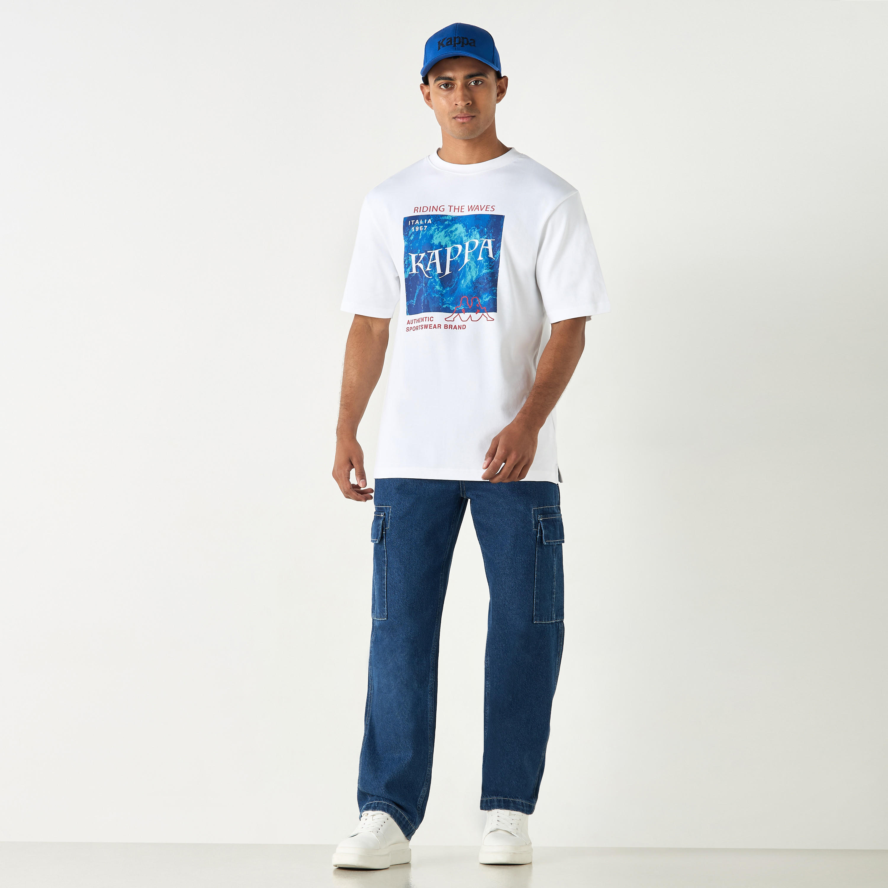 تيشيرت بأكمام قصيرة وطبعات جرافيك من كابا-men-clothing-tshirtsandpolos-tshirts-image-3