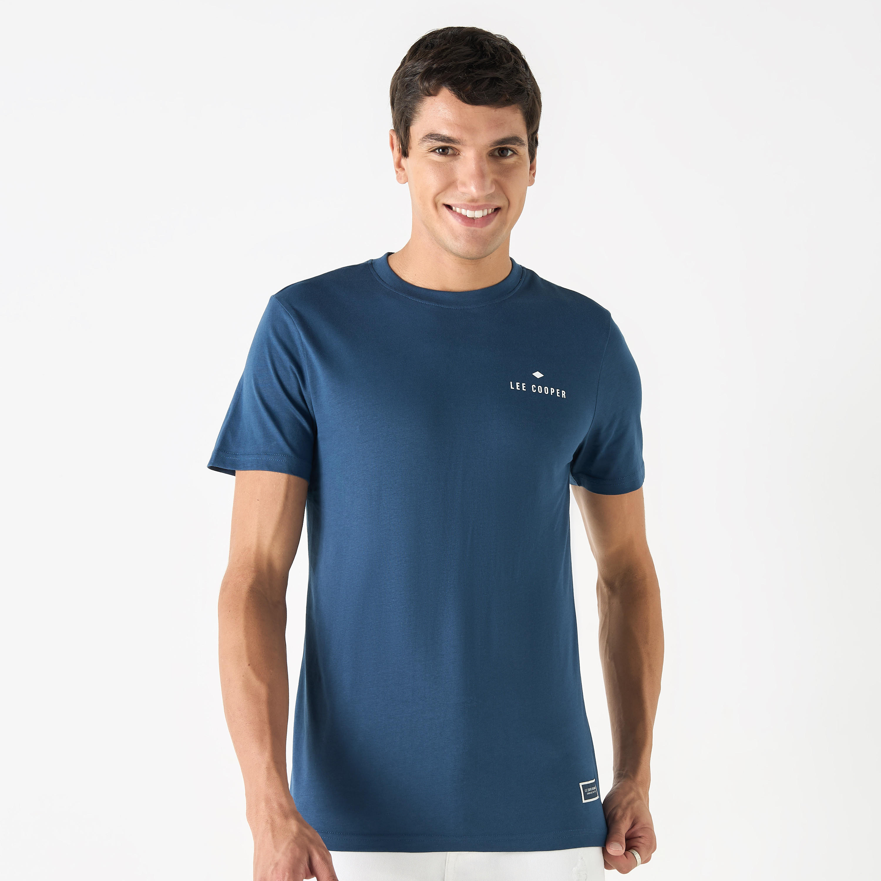 تيشيرت بأكمام قصيرة وطبعات شعار من لي كوبر-men-clothing-tshirtsandpolos-tshirts-image-3