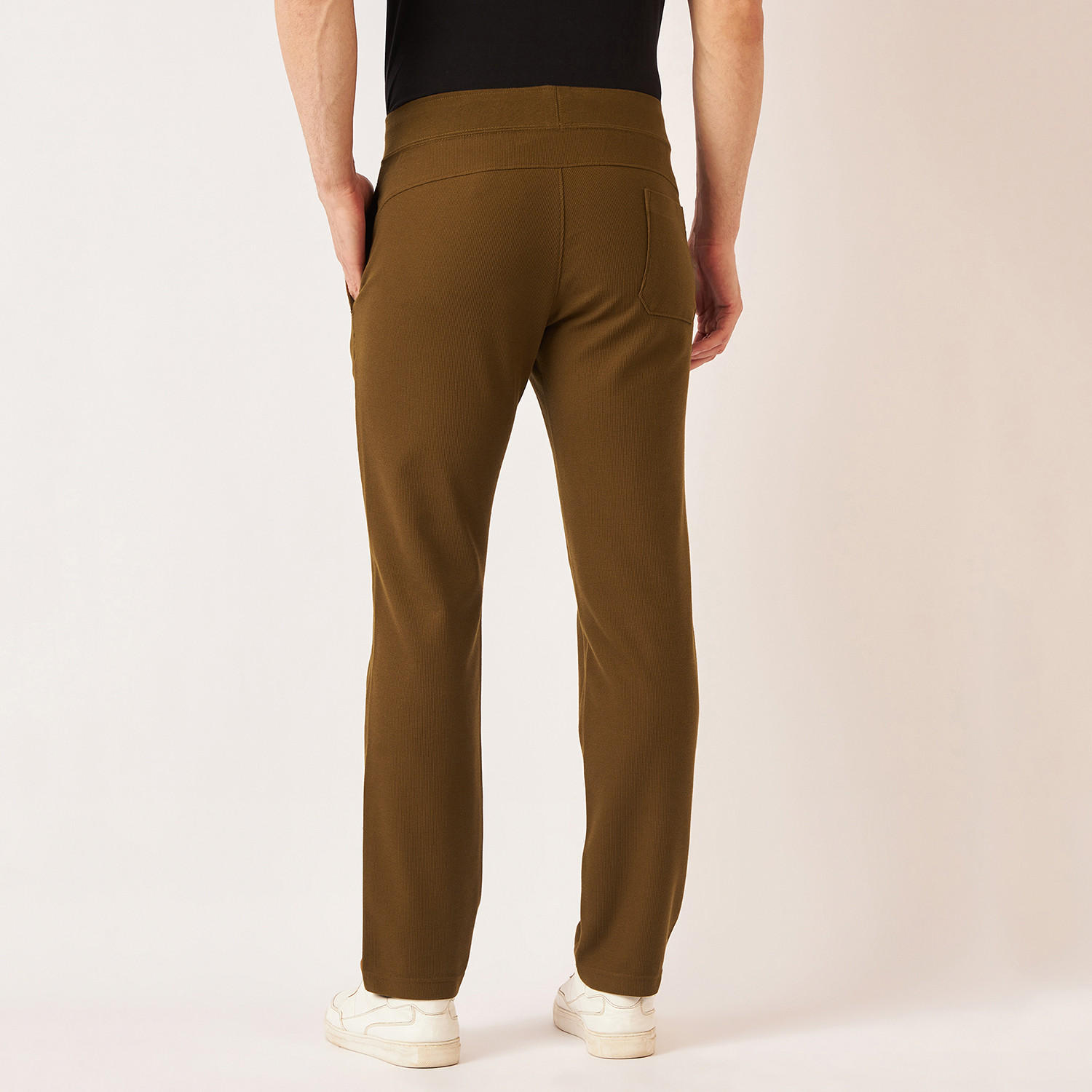 بنطلون رياضي بارز الملمس بجيوب ورباط إغلاق من فهرنهايت-men-clothing-bottoms-joggers-image-2