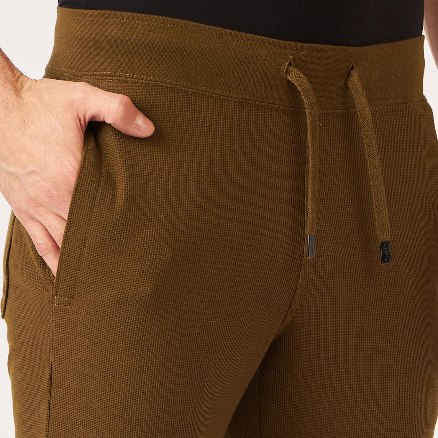 بنطلون رياضي بارز الملمس بجيوب ورباط إغلاق من فهرنهايت-men-clothing-bottoms-joggers-image-1