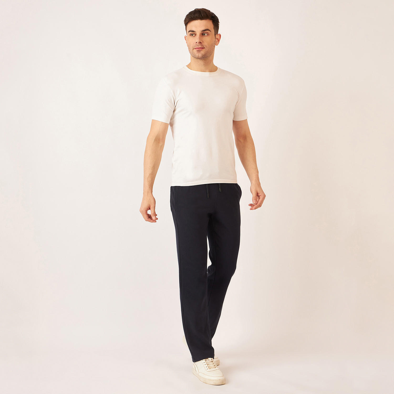 بنطلون رياضي بارز الملمس بجيوب ورباط إغلاق من فهرنهايت-men-clothing-bottoms-joggers-image-4