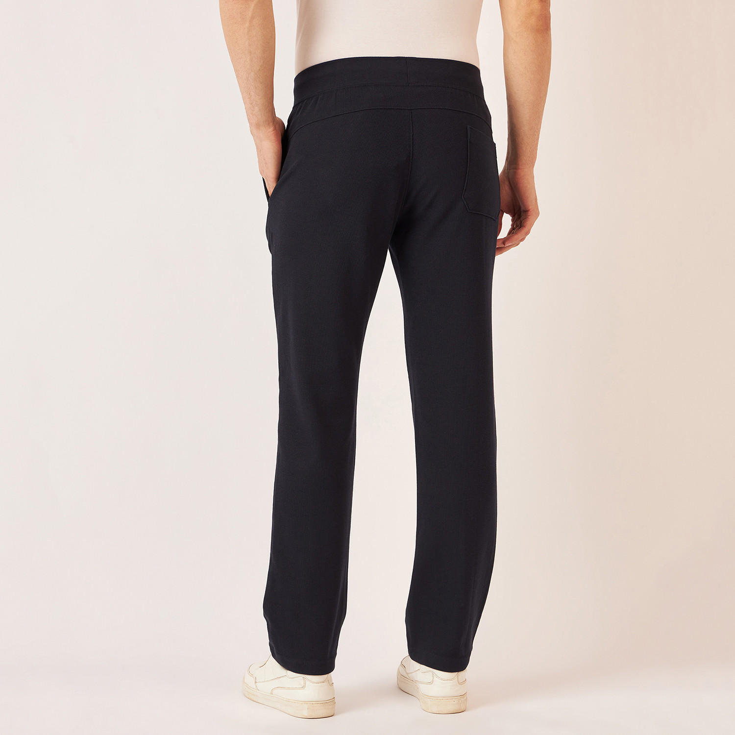 بنطلون رياضي بارز الملمس بجيوب ورباط إغلاق من فهرنهايت-men-clothing-bottoms-joggers-image-2