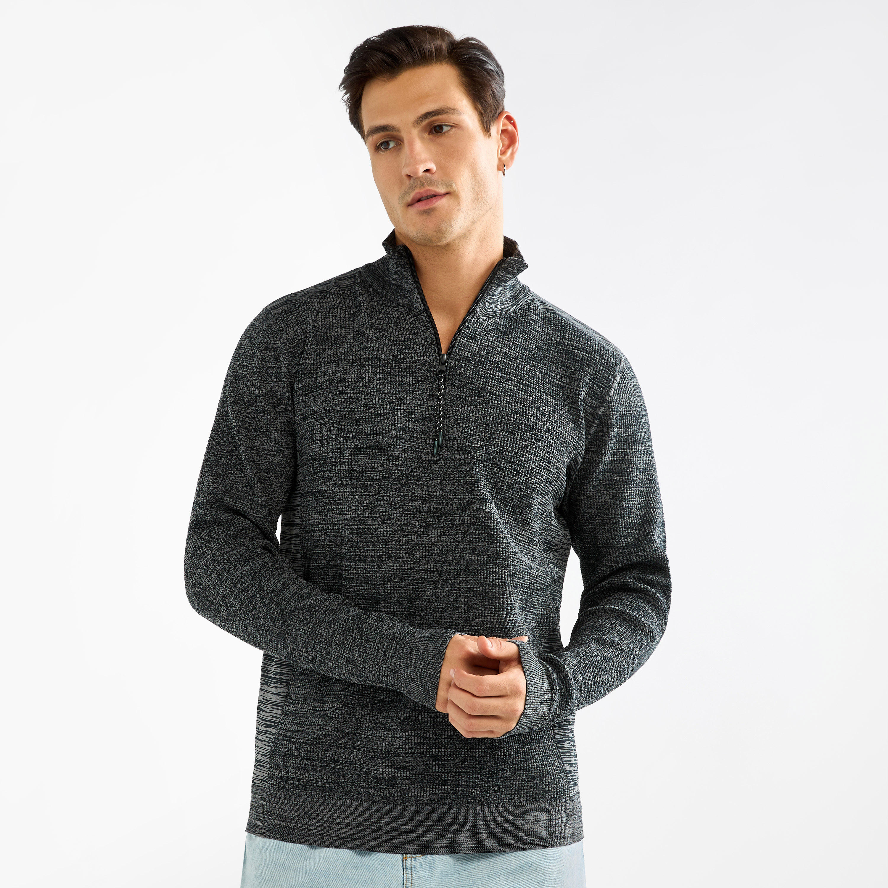 سويت شيرت بارز الملمس بياقة عالية وأكمام طويلة-men-winterwear-hoodiesandsweatshirts-image-9