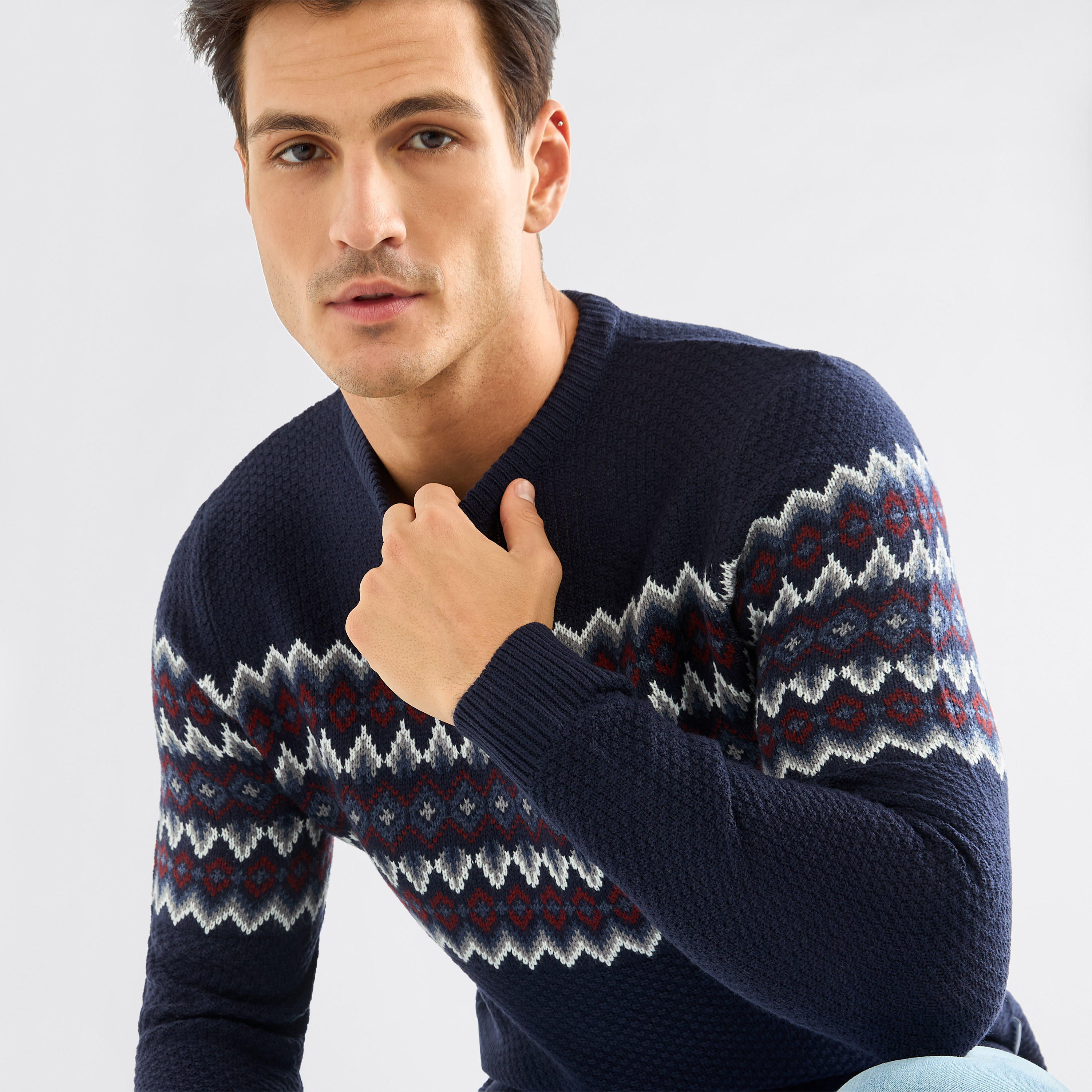 كنزة بارزة الملمس بياقة ضيقة وأكمام طويلة-men-clothing-sweatersandpullovers-image-8