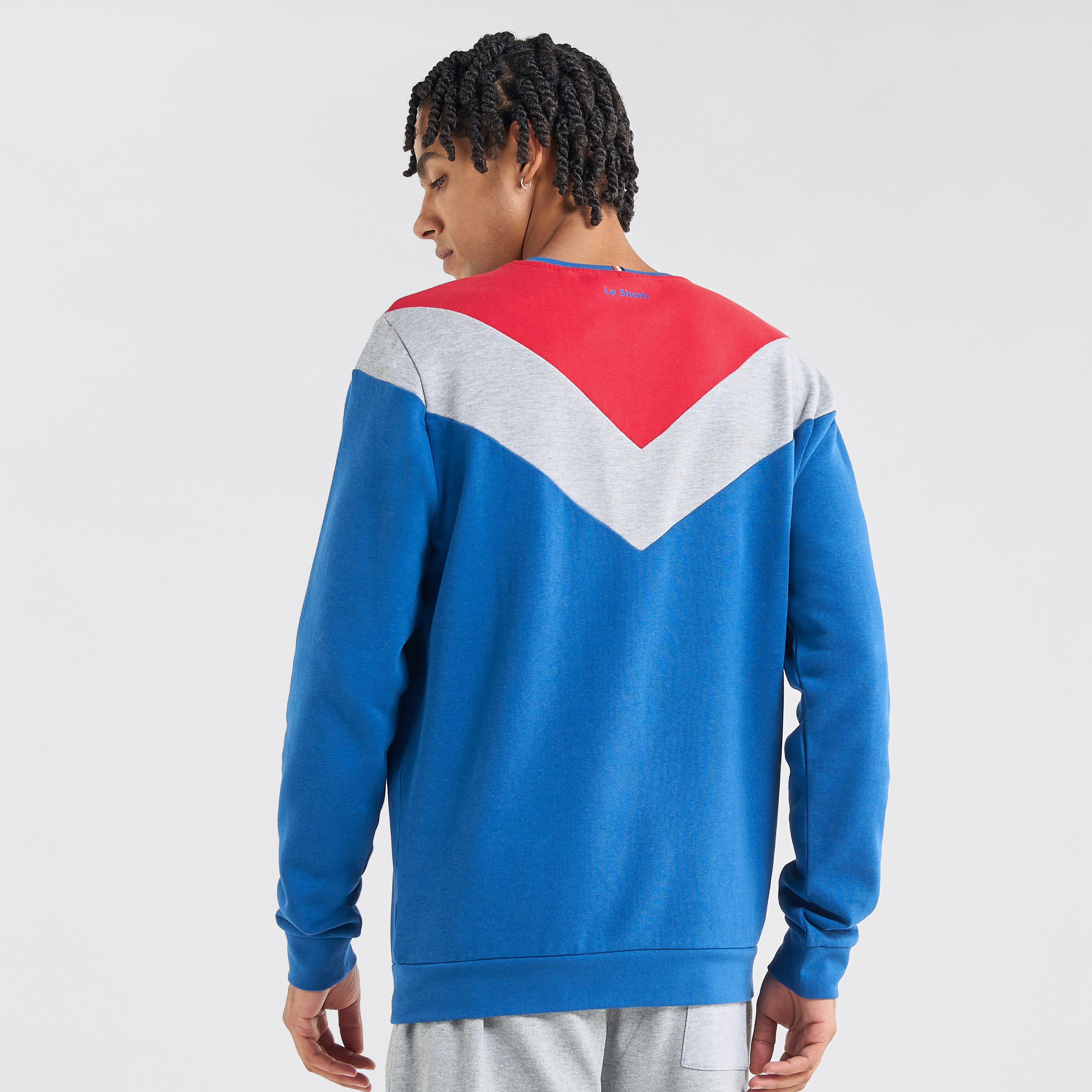 سويت شيرت بقوالب ملونة وياقة ضيقة وأكمام طويلة-men-winterwear-hoodiesandsweatshirts-image-3