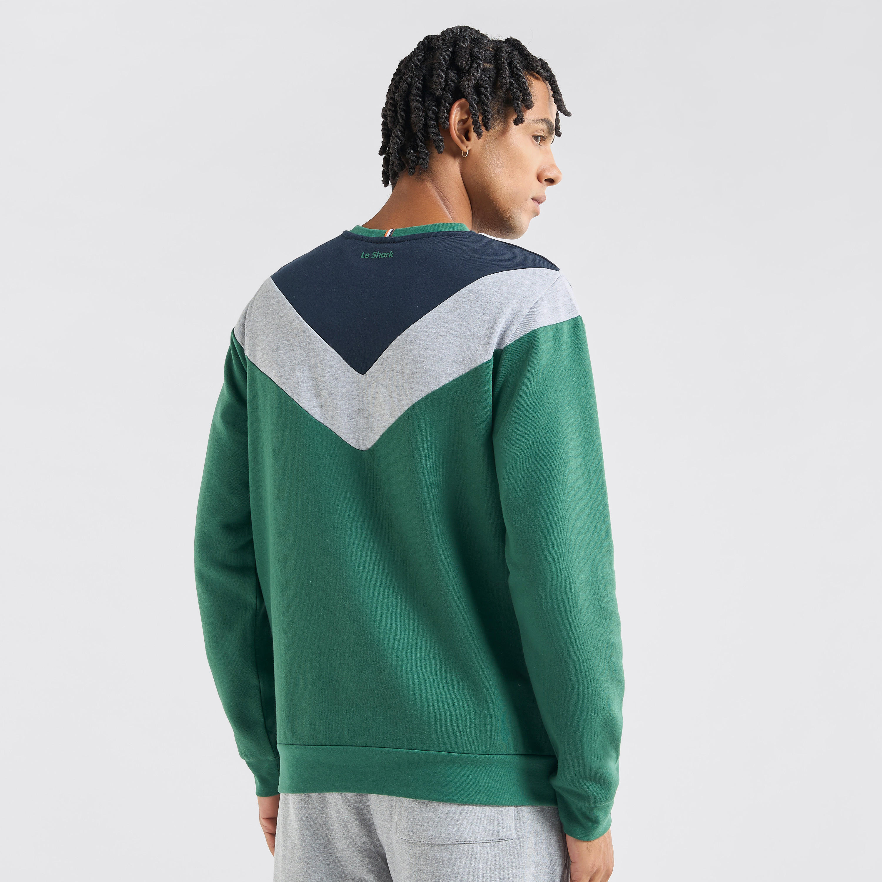 سويت شيرت بقوالب ملونة وياقة ضيقة وأكمام طويلة-men-winterwear-hoodiesandsweatshirts-image-8