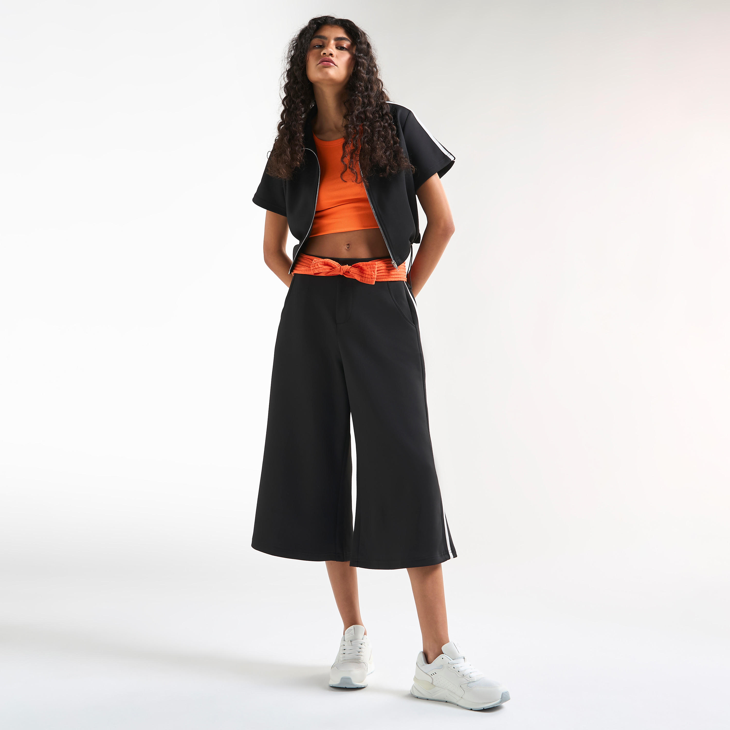 تيشيرت قصير بأكمام قصيرة وسحاب إغلاق-women-clothing-tshirts-image-2