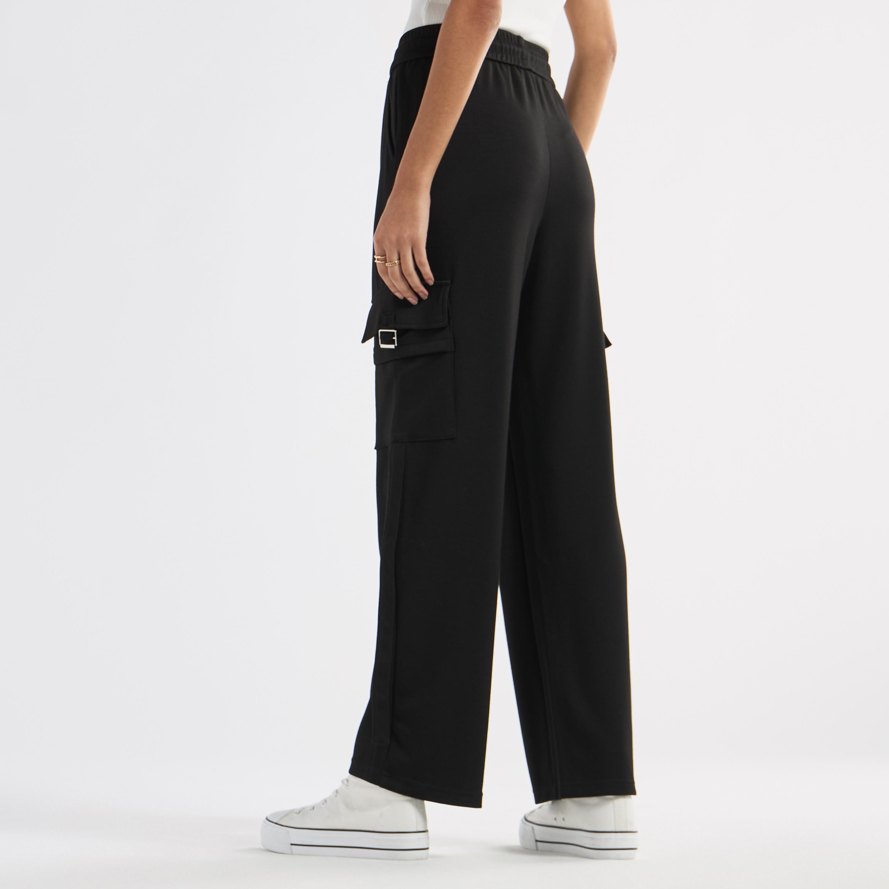 بنطلون رياضي كارجو برباط إغلاق-women-clothing-bottoms-joggers-image-7