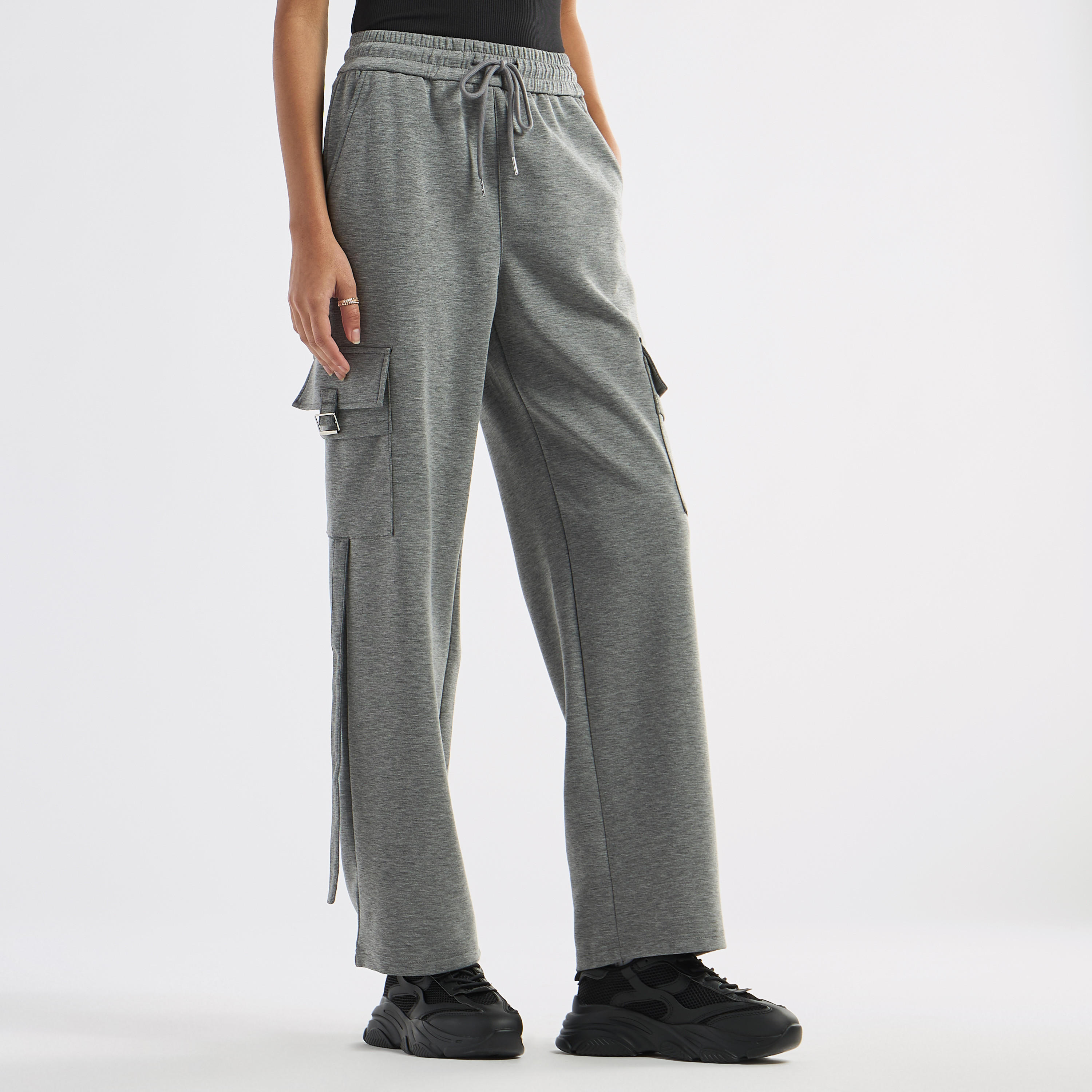 بنطلون رياضي كارجو برباط إغلاق-women-clothing-bottoms-joggers-image-1