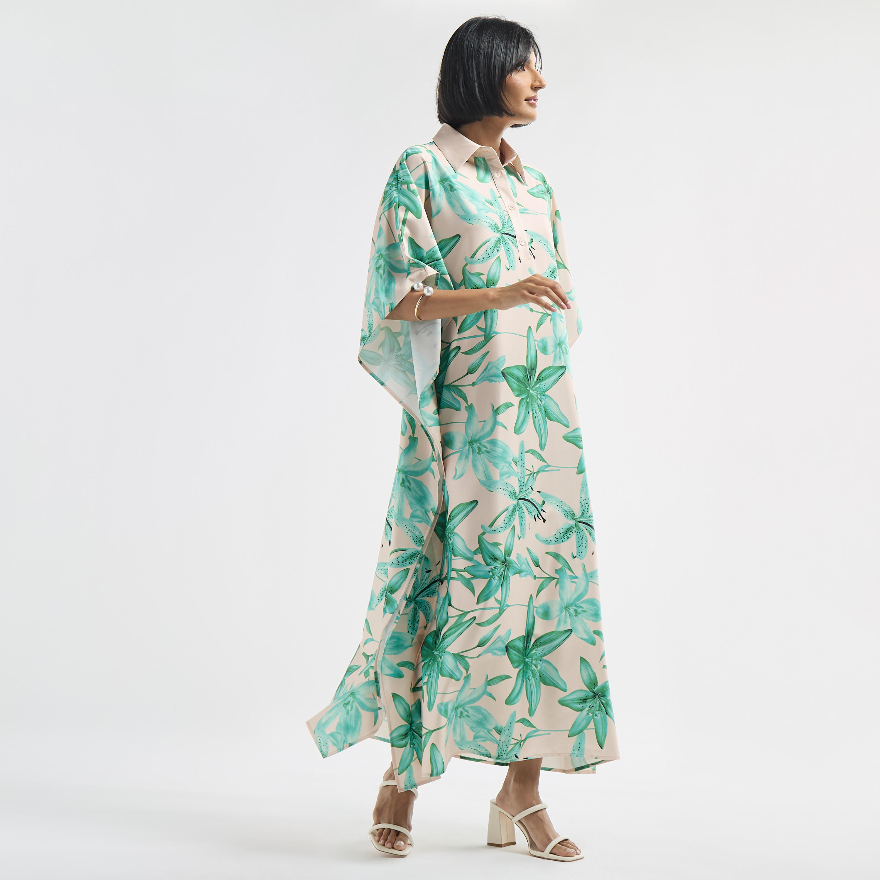 فستان قفطان بياقة وطبعات أزهار-women-clothing-dresses-image-1