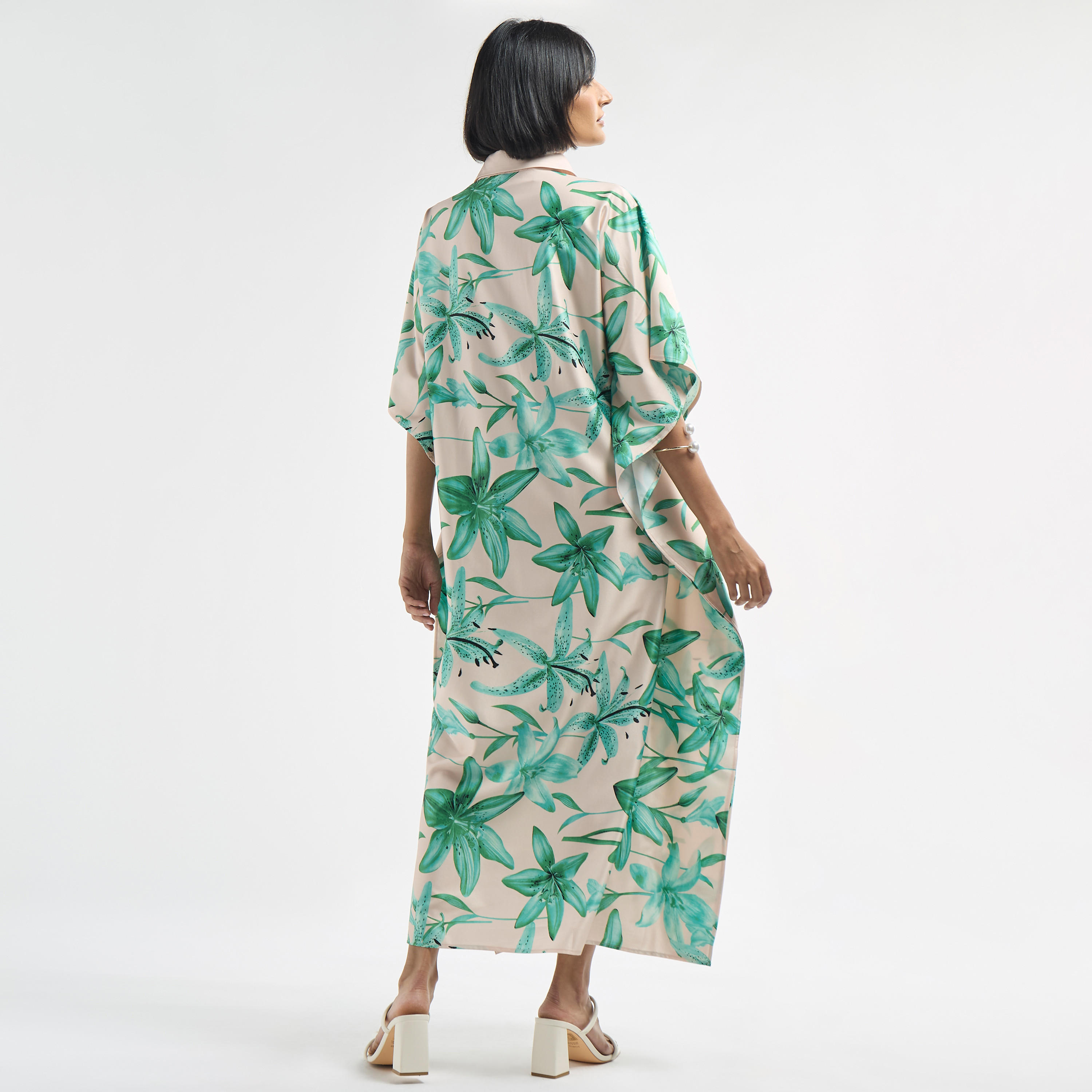فستان قفطان بياقة وطبعات أزهار-women-clothing-dresses-image-3