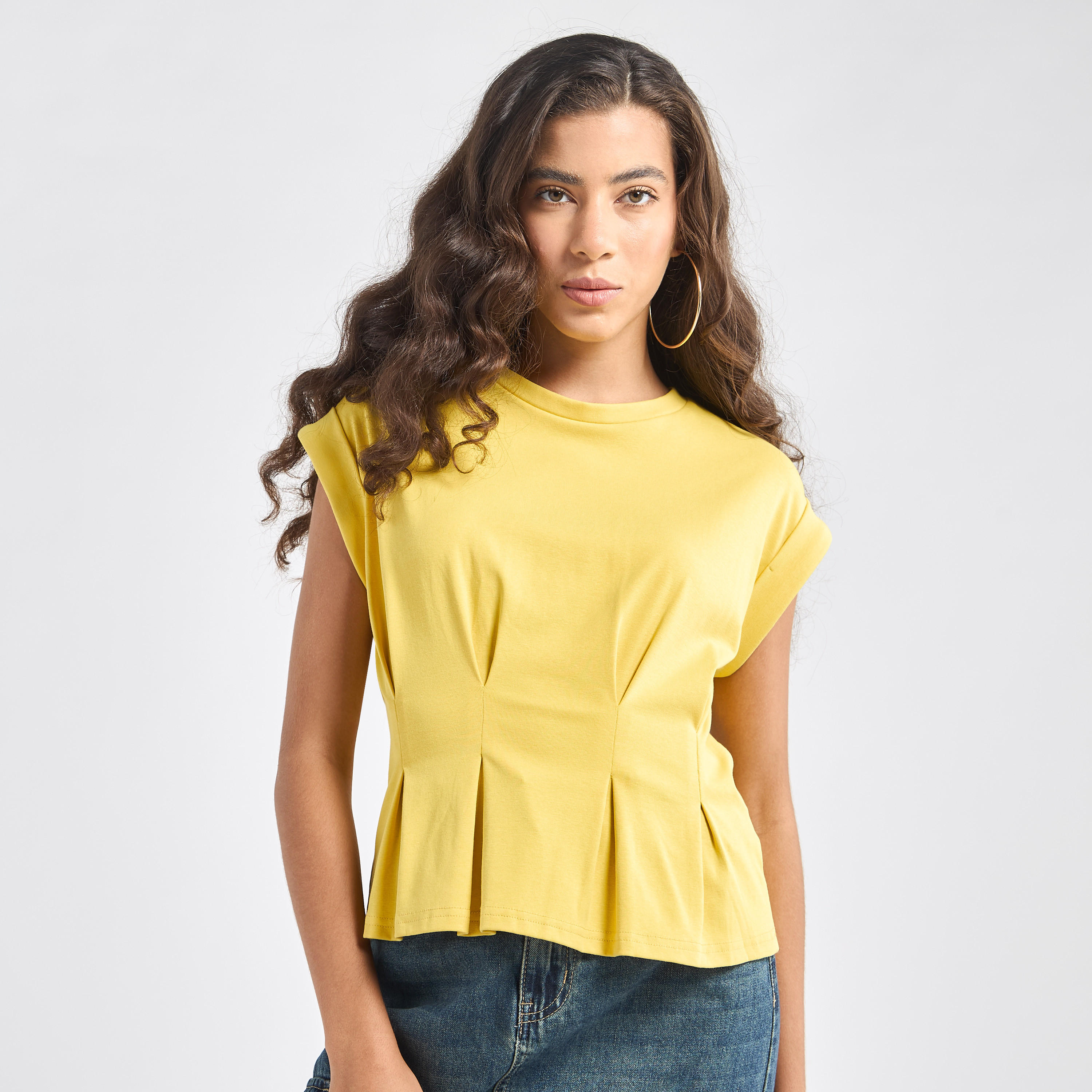 تيشيرت قطن بتفاصيل كسرات-women-clothing-tshirts-image-1