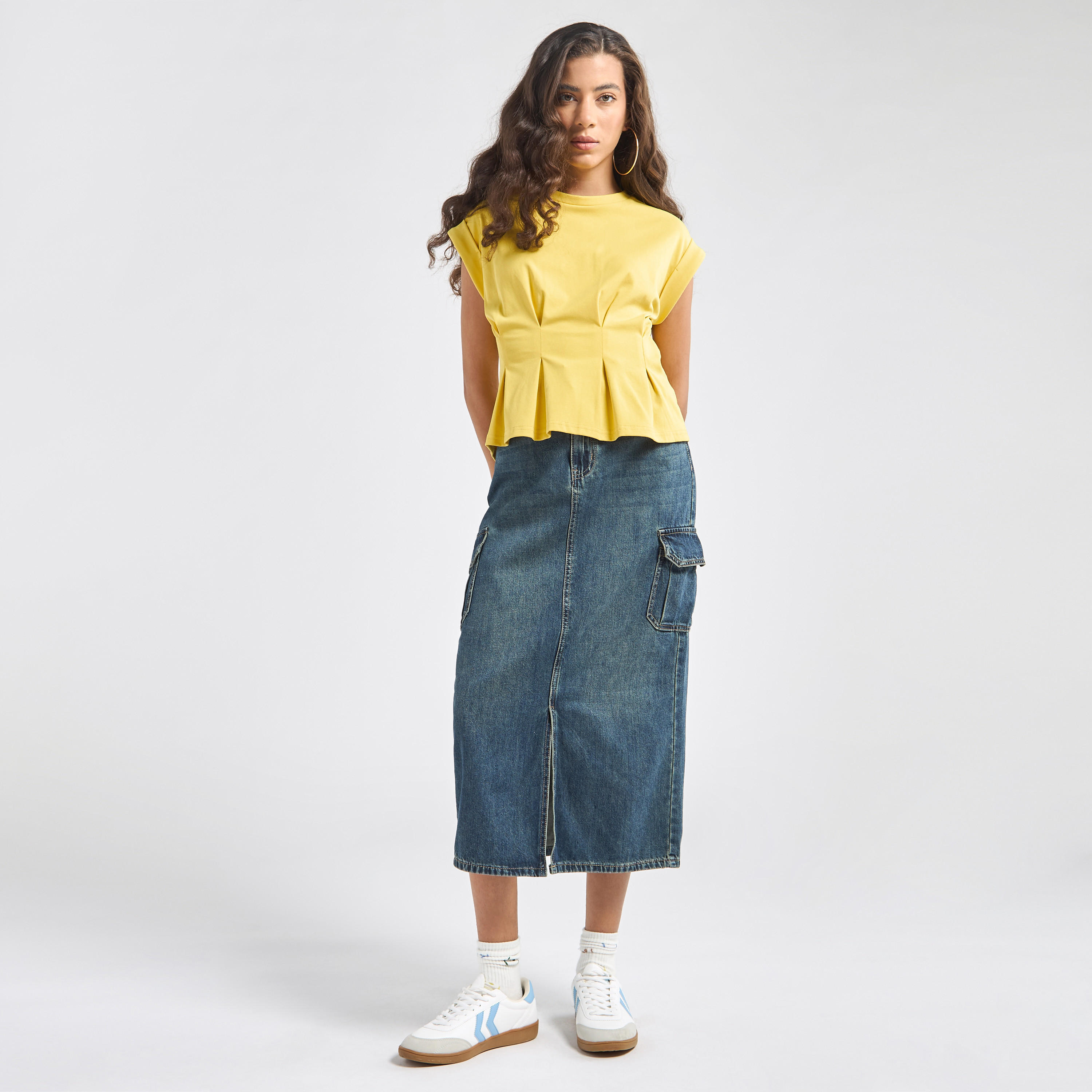 تيشيرت قطن بتفاصيل كسرات-women-clothing-tshirts-image-2