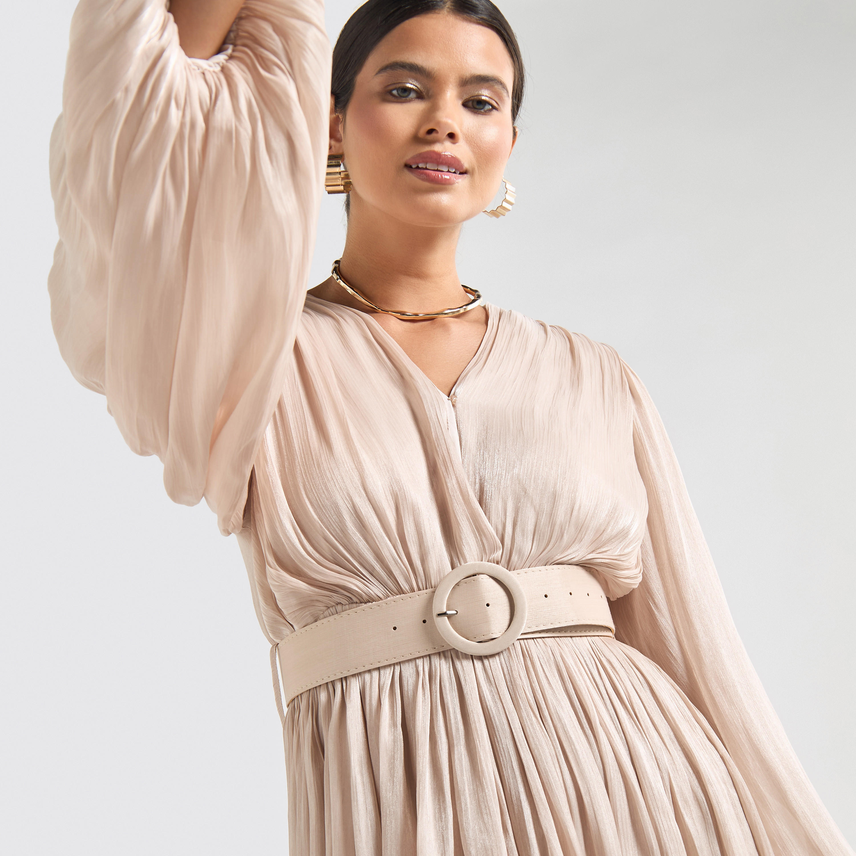 فستان ميدي بارز الملمس بياقة V وأكمام طويلة منفوخة وحزام-women-clothing-dresses-image-4