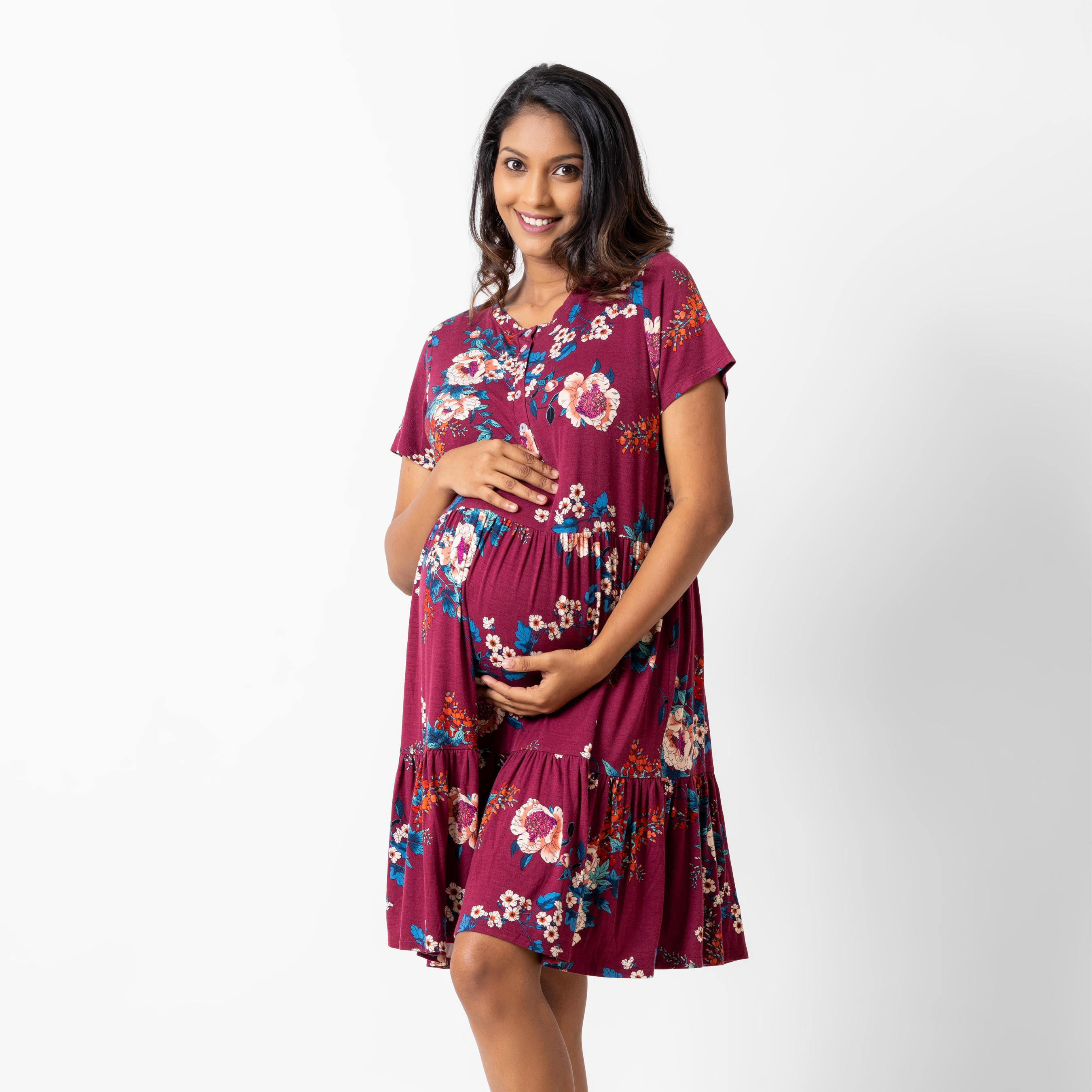 قميص نوم للحوامل بأكمام قصيرة وطبعات زهرية من آدارايا-women-clothing-maternity-nightwear-image-1