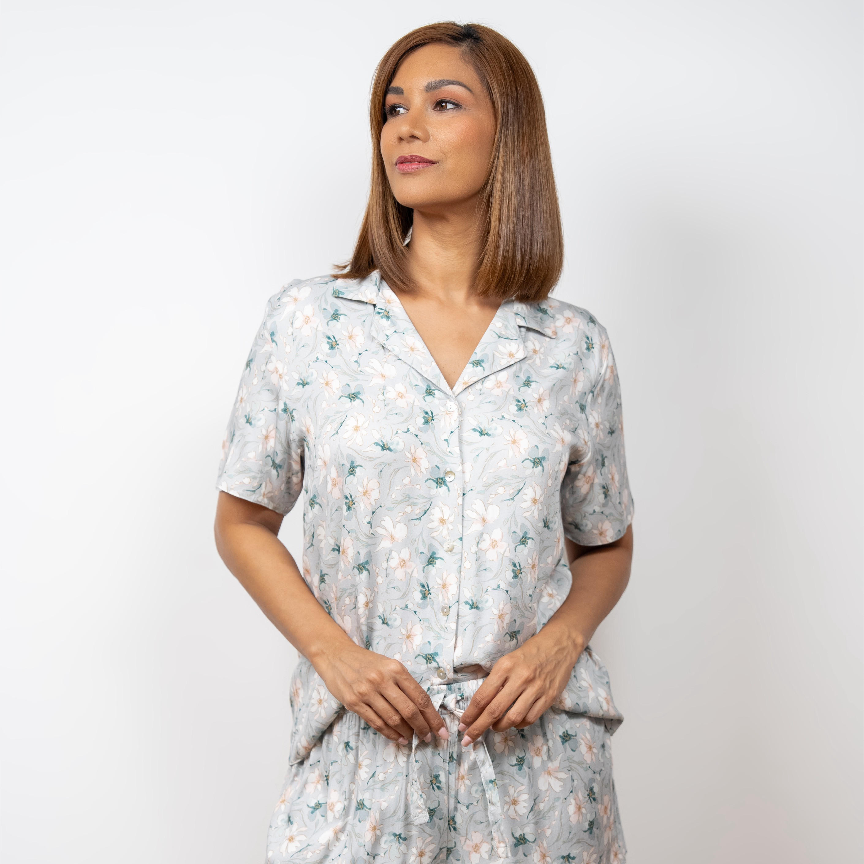 طقم شورت وقميص بطبعات زهرية من آدارايا-women-clothing-nightwear-pyjamas-shortsets-image-3