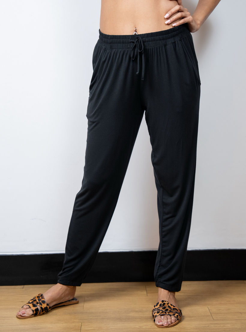 بيجامات متنوعة برباط إغلاق وجيوب من آدارايا - مجموعة من قطعتين-women-clothing-nightwear-pyjamas-bottoms-image-8